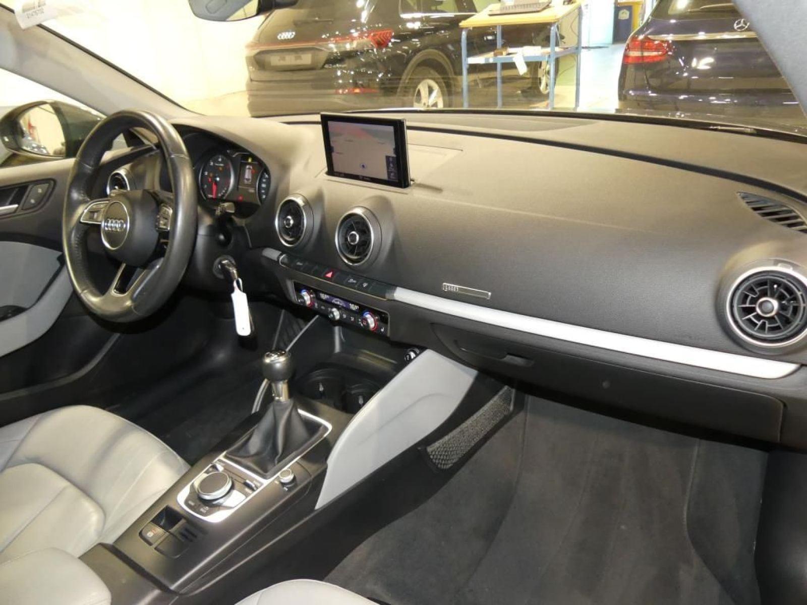 AUDI A3 SPORTBACK 2.0 TDI 2 