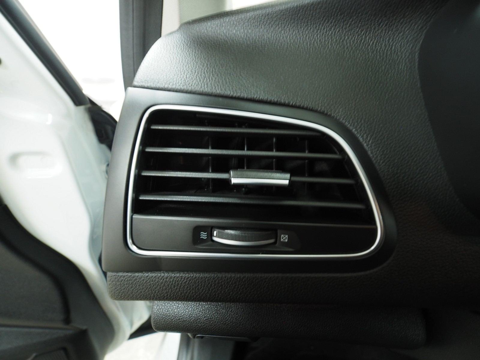 RENAULT MéGANE LIMITED ENERGY TCE 74KW (100CV) 13 