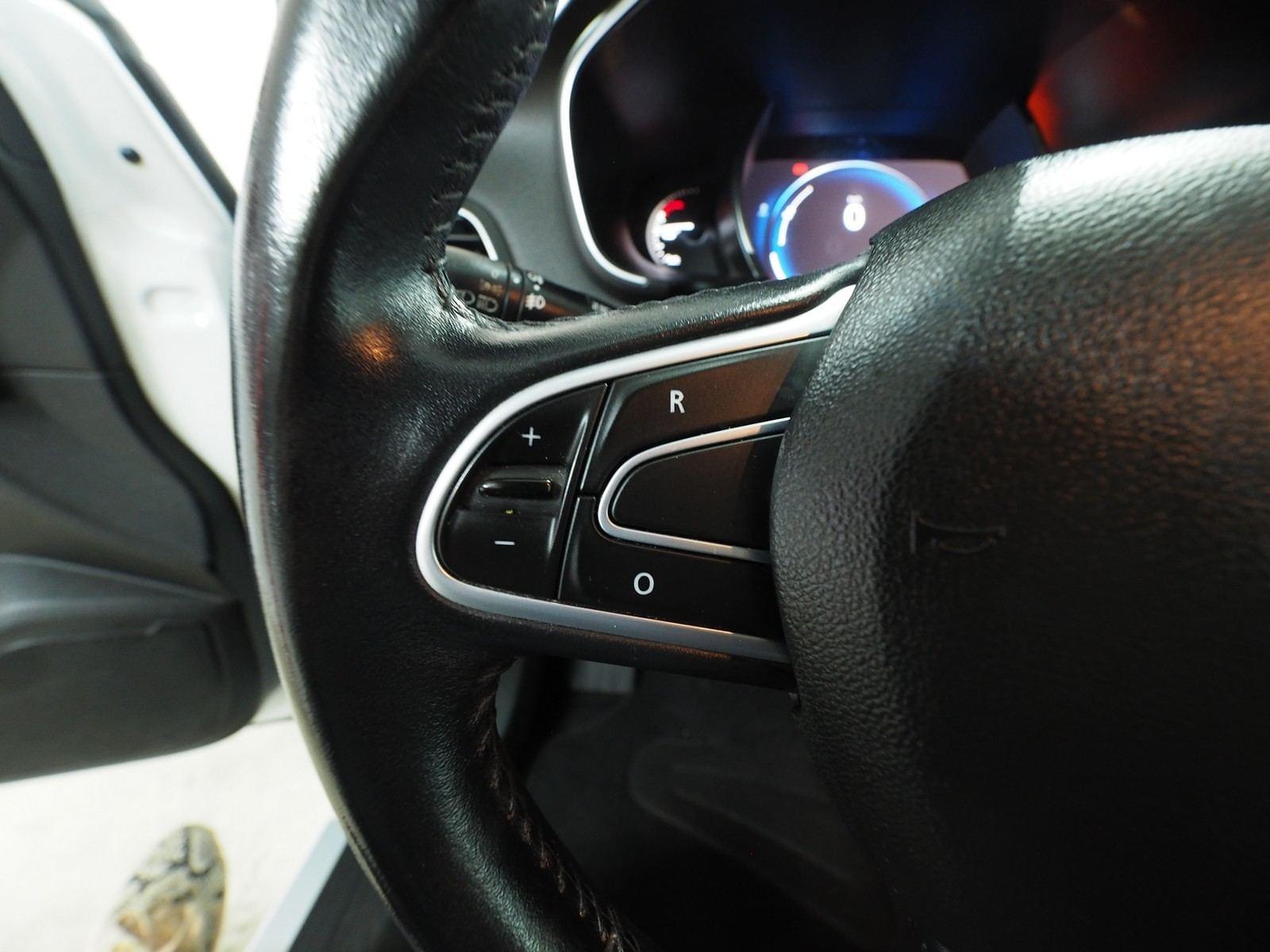 RENAULT MéGANE LIMITED ENERGY TCE 74KW (100CV) 15 