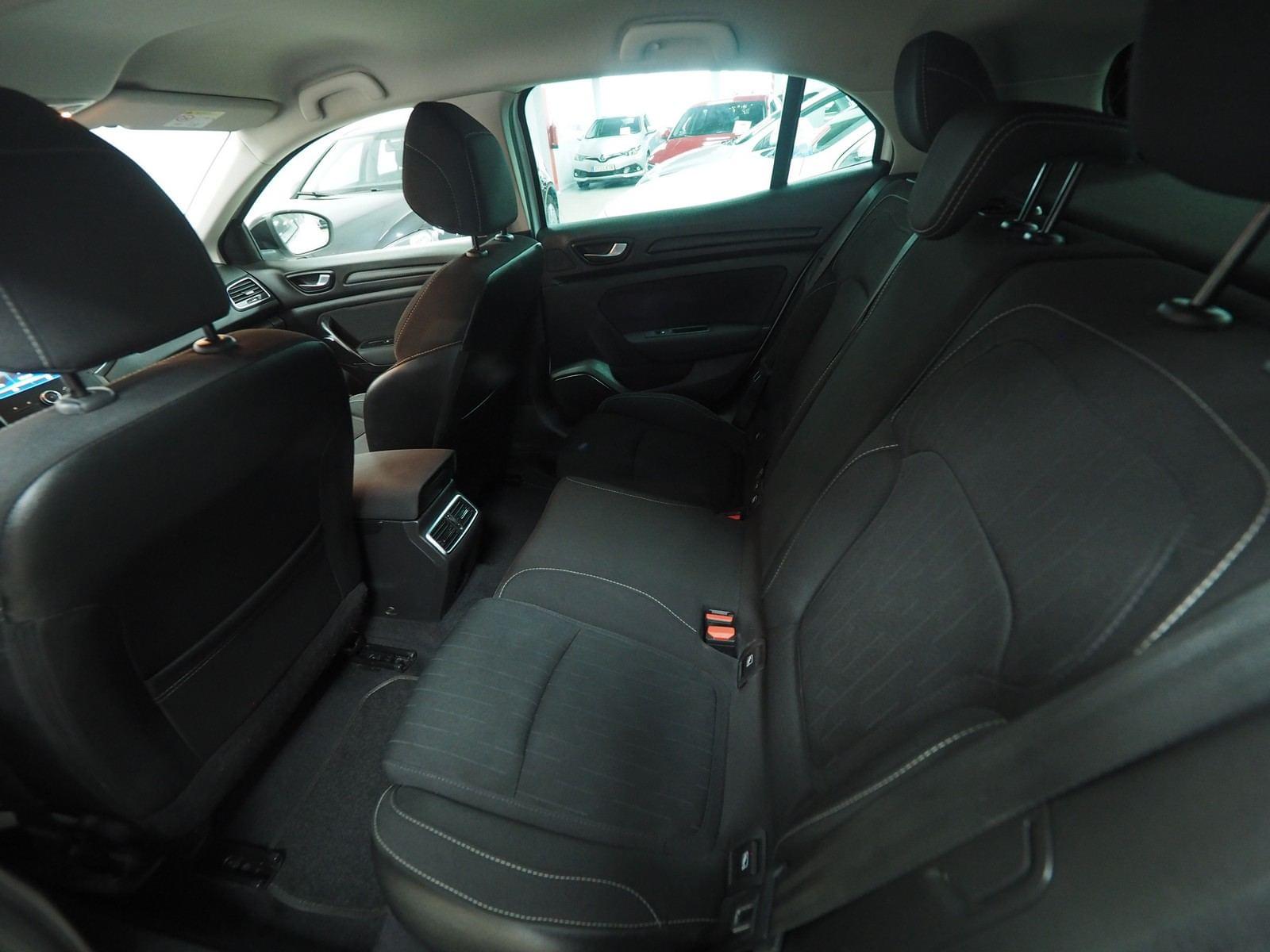 RENAULT MéGANE LIMITED ENERGY TCE 74KW (100CV) 28 