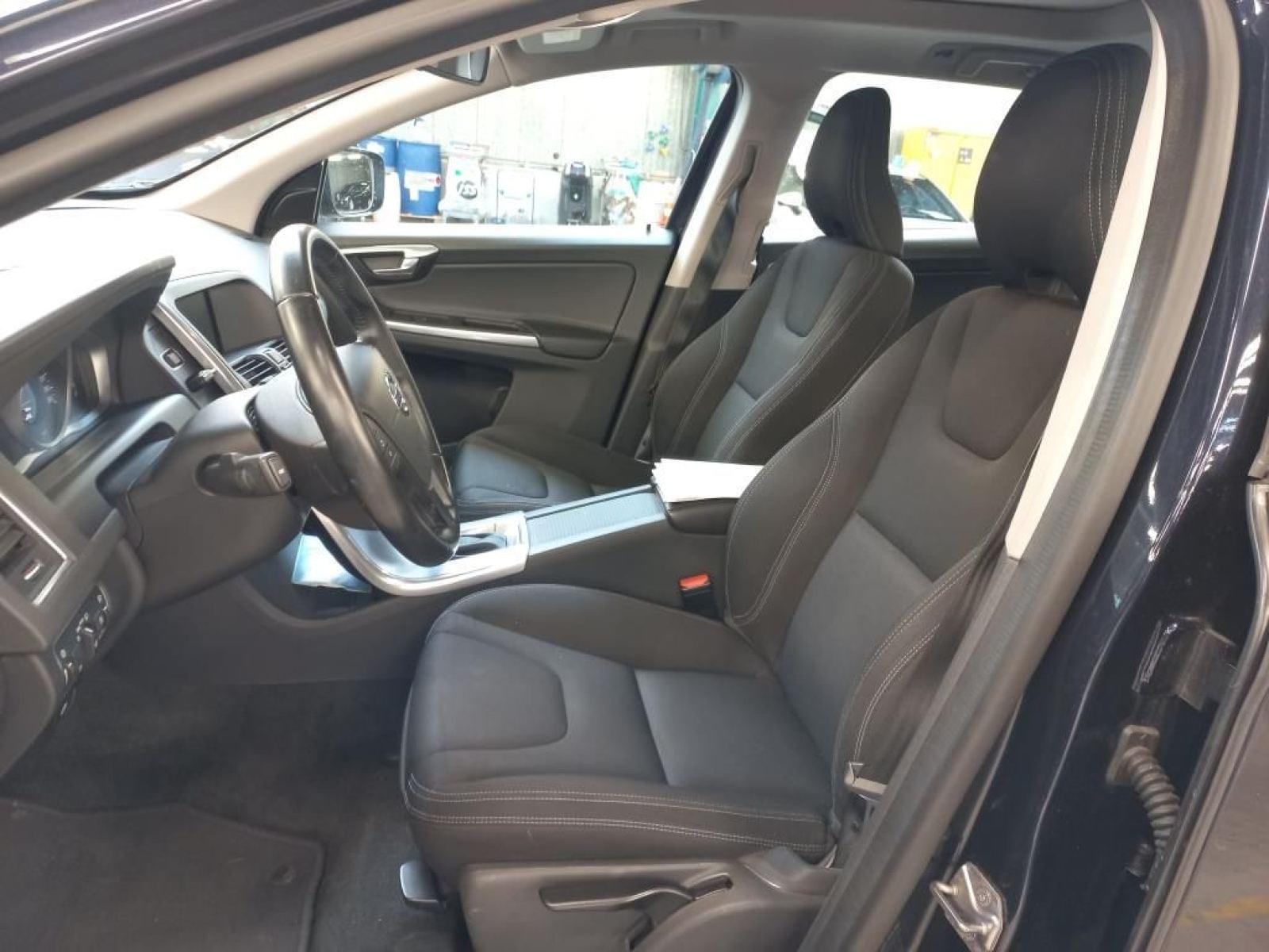 VOLVO XC60 2.0 D3 KINETIC GEARTRONIC AUT 7 