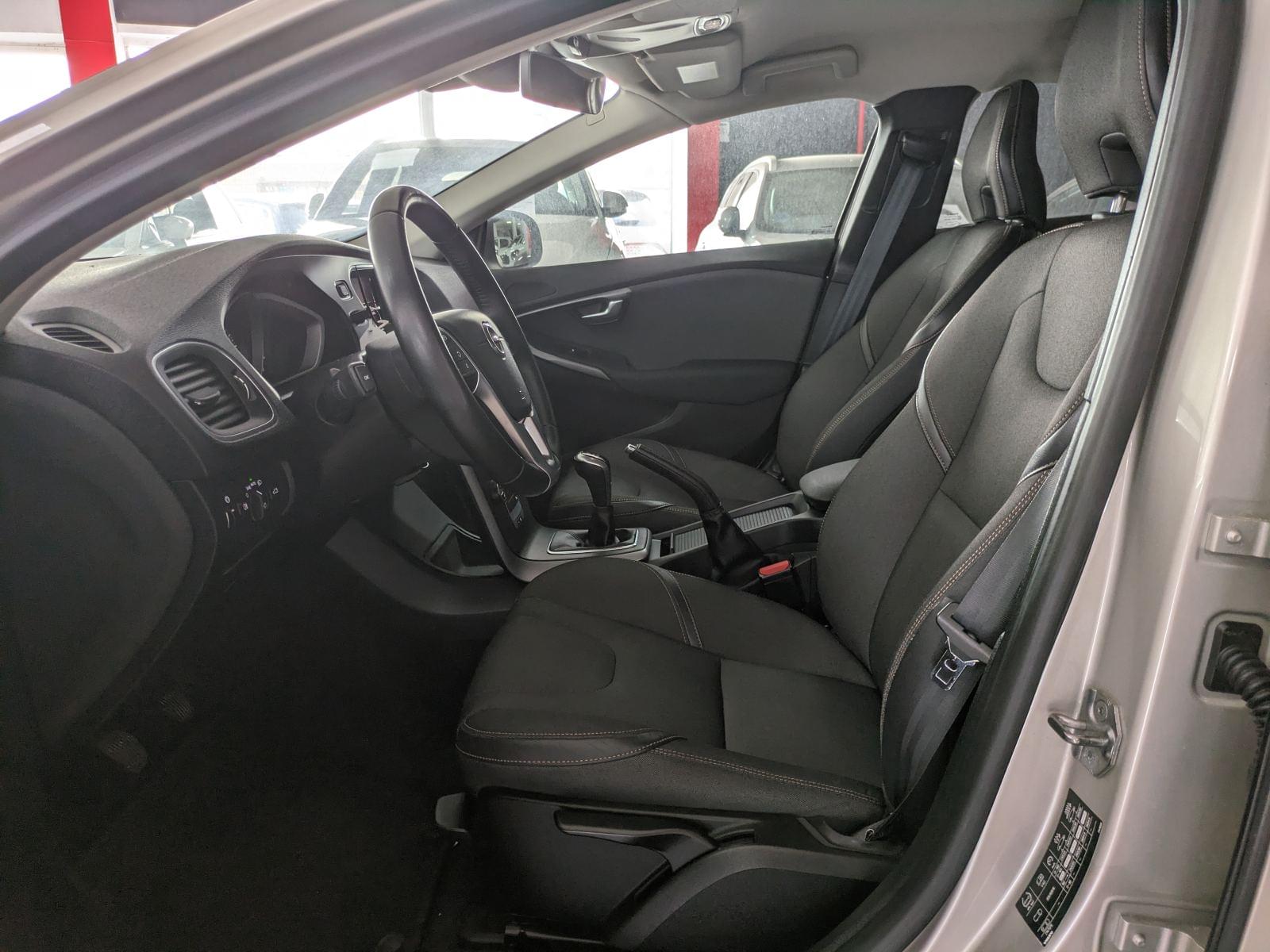 VOLVO V40 CROSS COUNTRY V40 CROSS COUNTRY 2.0 D2 PLUS 5 