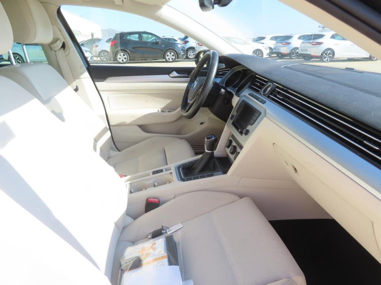 VOLKSWAGEN PASSAT 2.0 TDI ADVANCE EXCLUSIVE 150CV BERLINA 6 