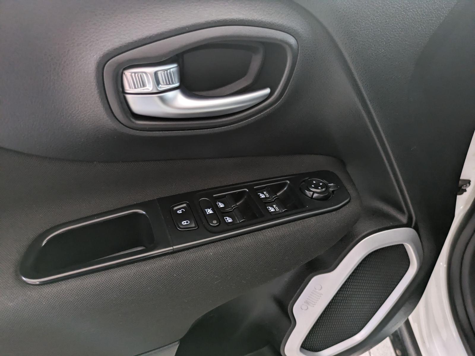 JEEP RENEGADE 2.0MJT LONGITUDE AD 120CV 17 