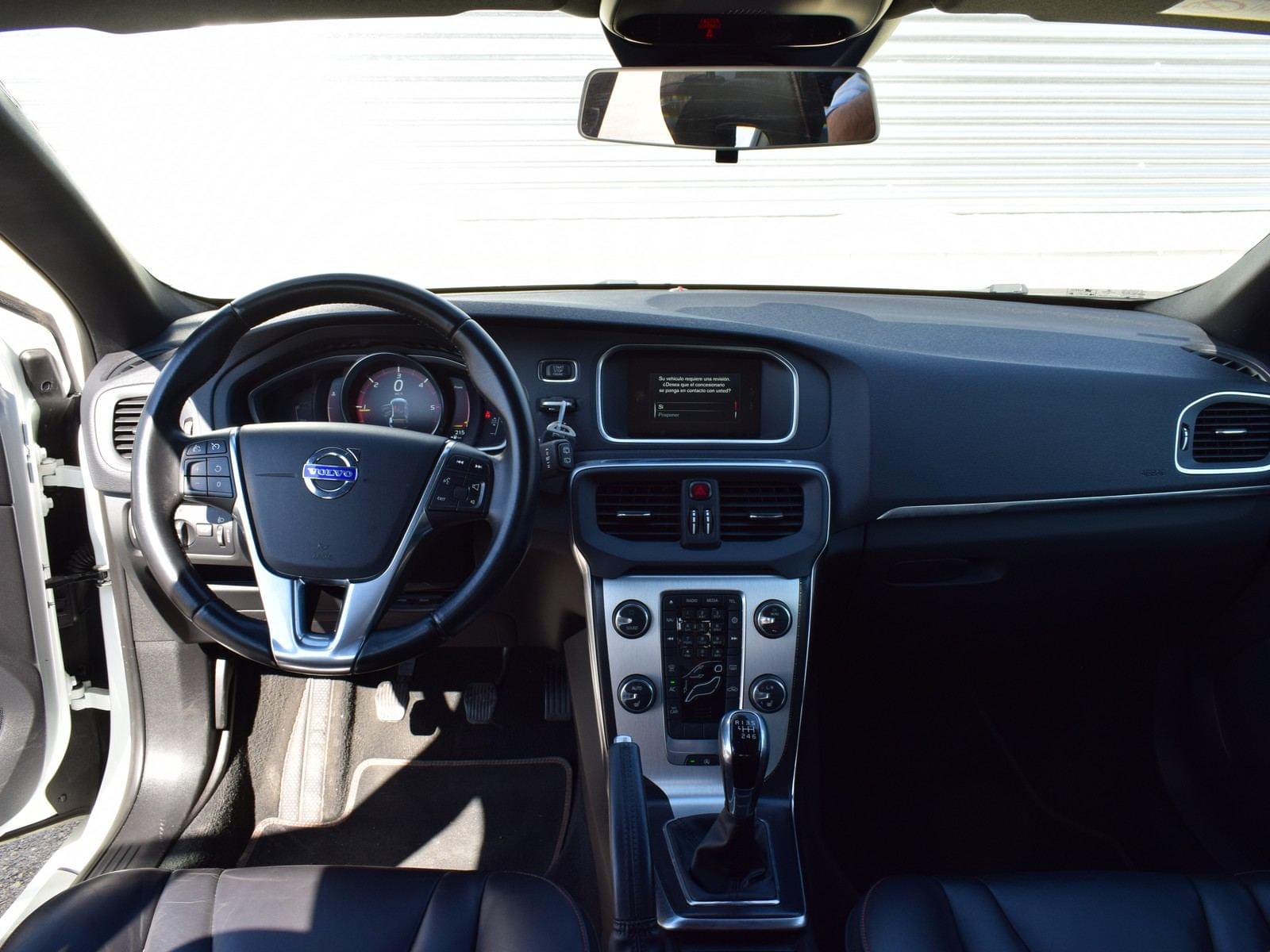 VOLVO V40 1.6 D2 OCEAN RACE 10 