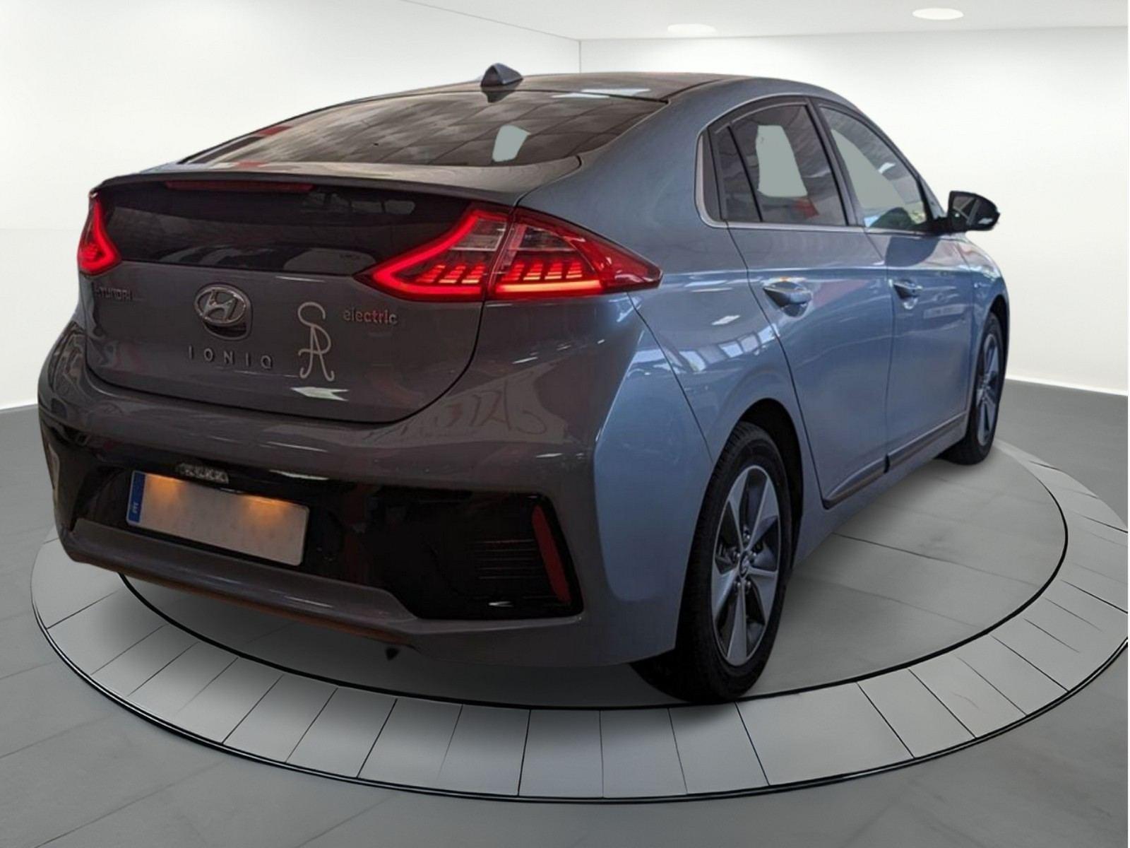 HYUNDAI IONIQ EV TECNO 100% ELECTRICO 5 