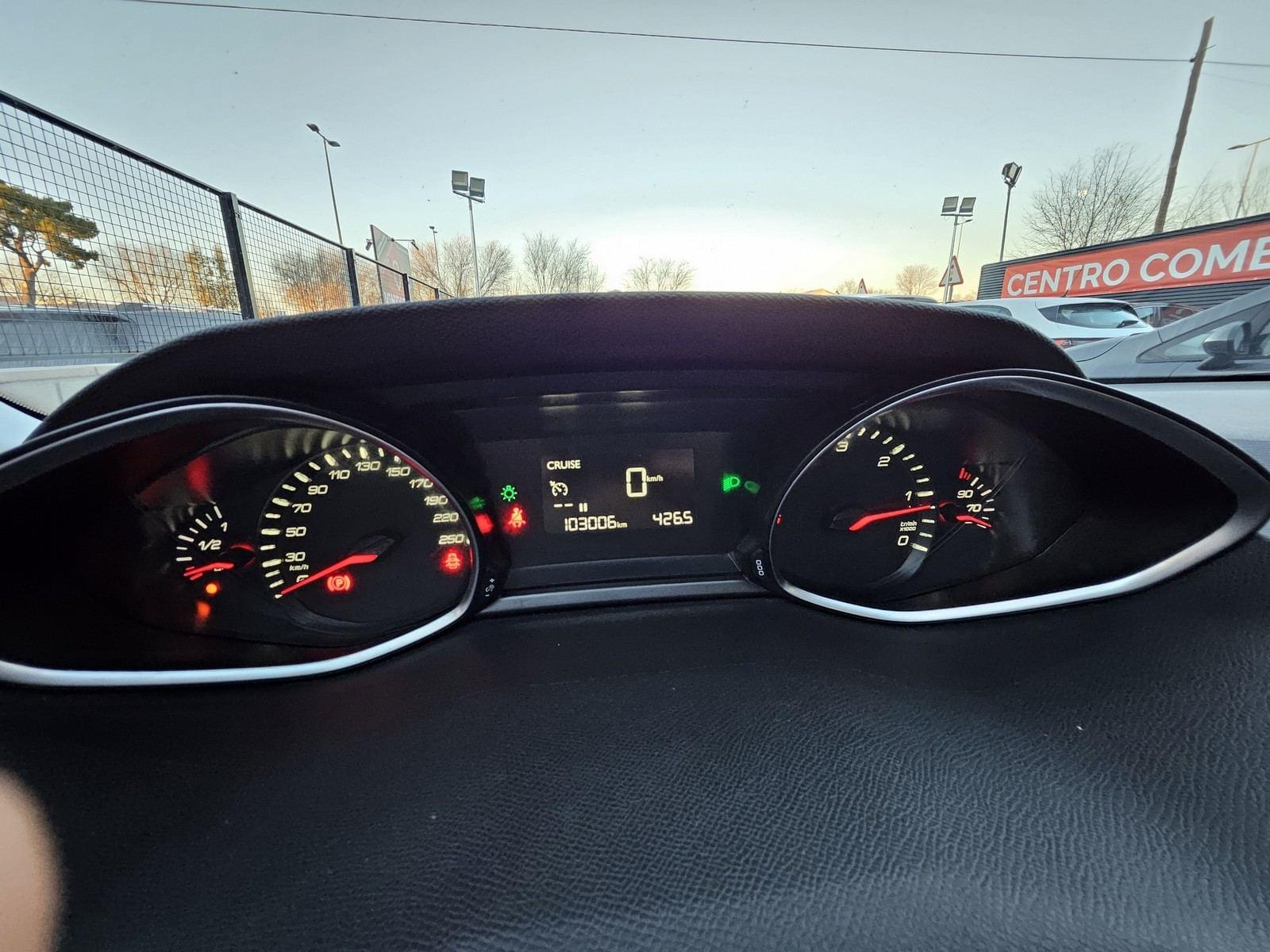 PEUGEOT 308 SW ACTIVE 1.6 BLUE HDi 88 KW (120CV) 15 