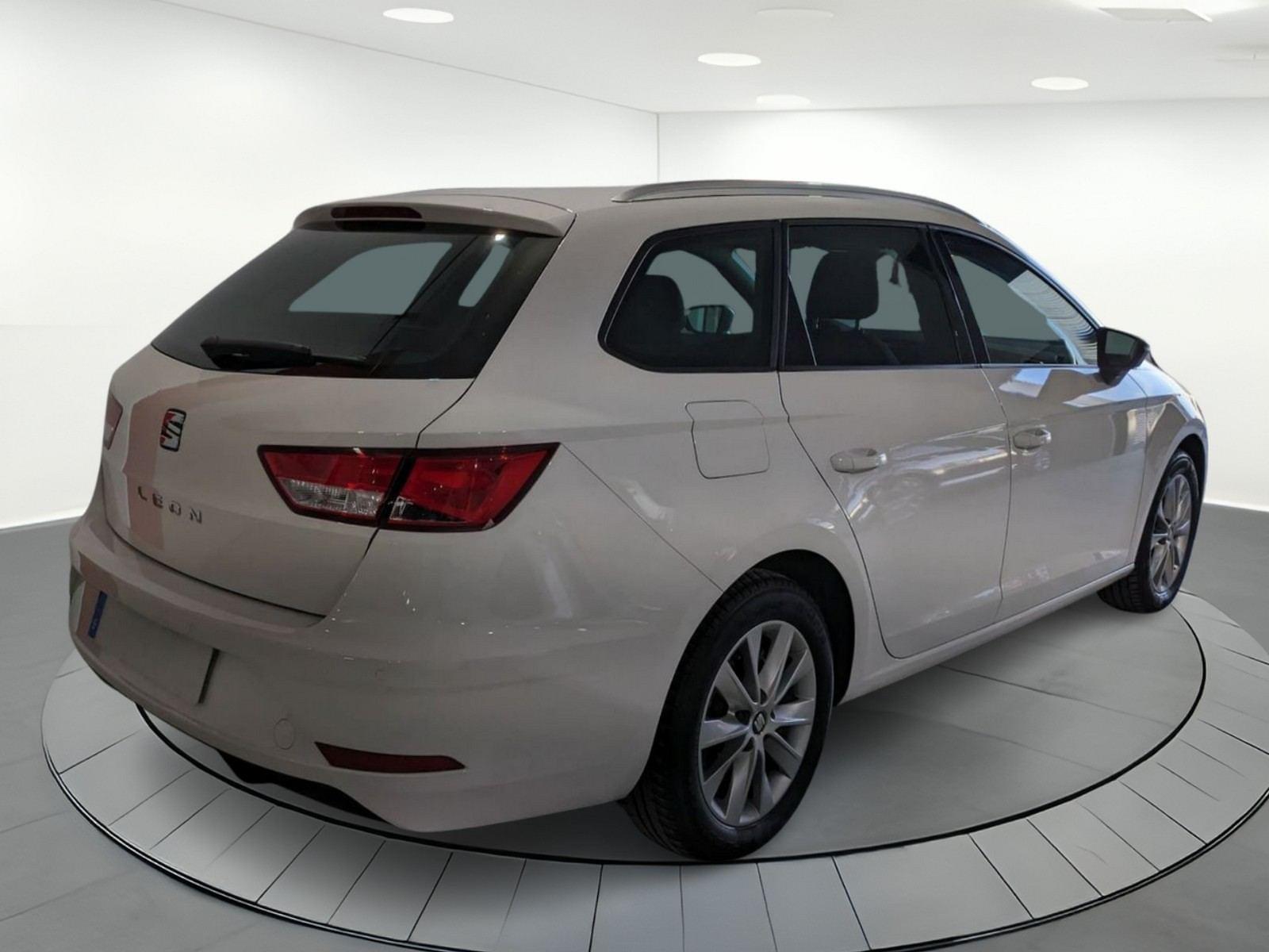 SEAT LEON ST 1.5 TGI GNC S&S STYLE 130 4 
