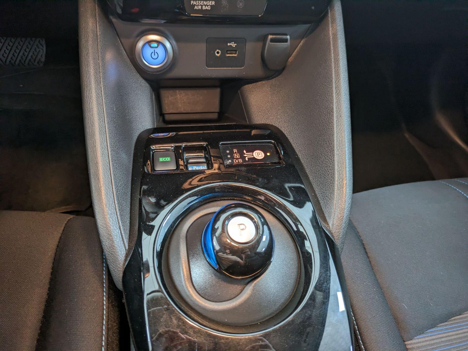 NISSAN LEAF 40 KWH ACENTA ACCESS 19 