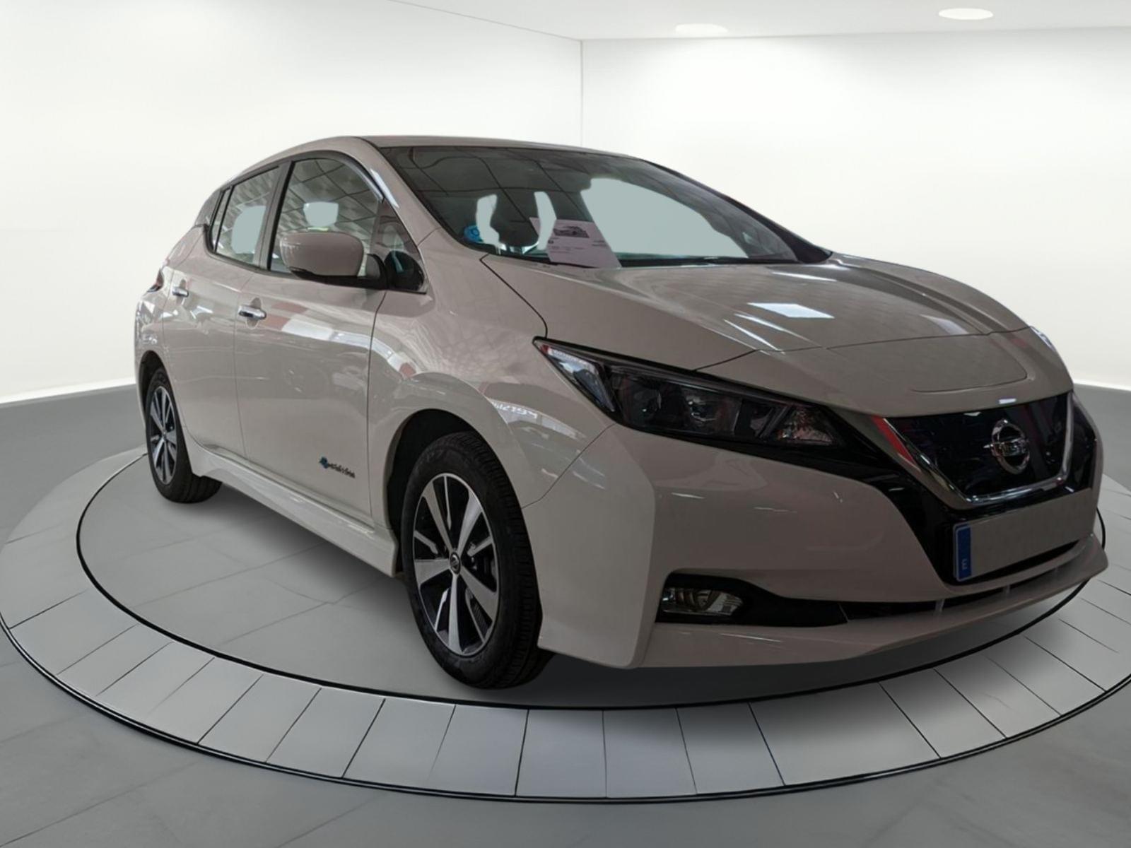 NISSAN LEAF 40 KWH ACENTA 3 