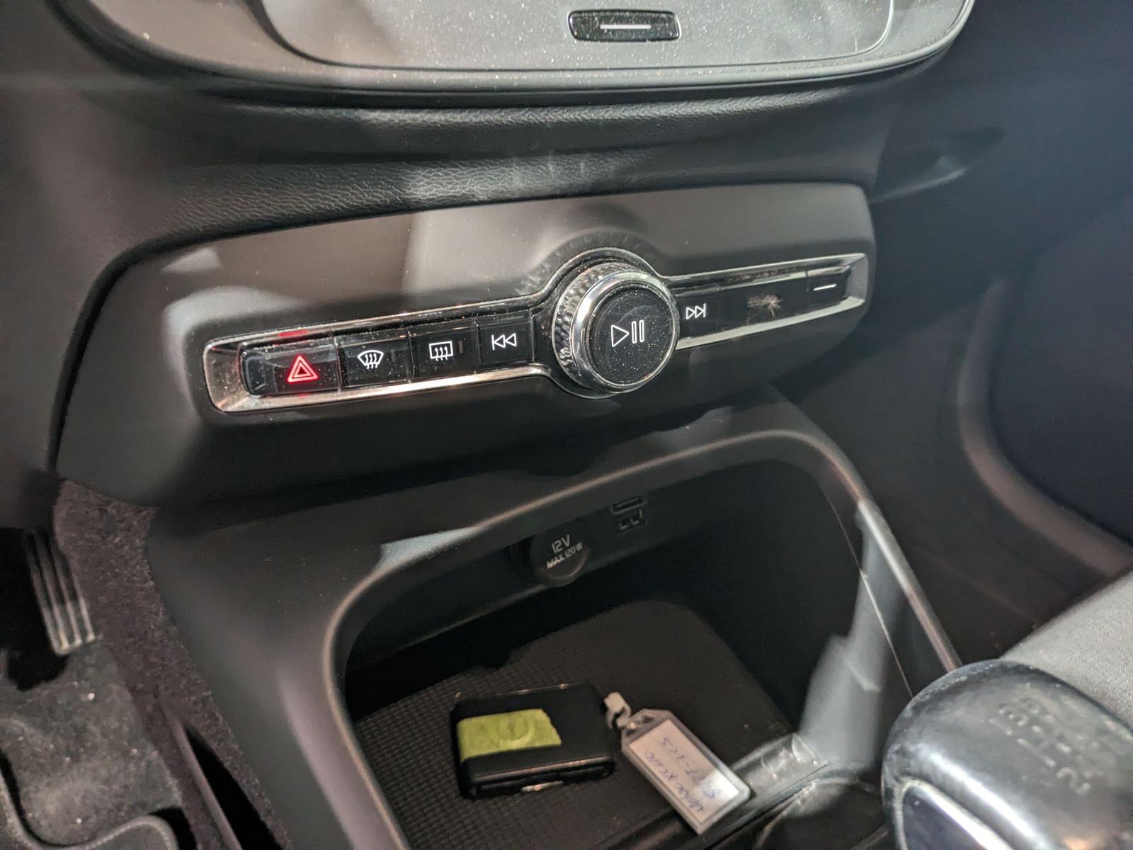 VOLVO XC40 2.0 D3 15 