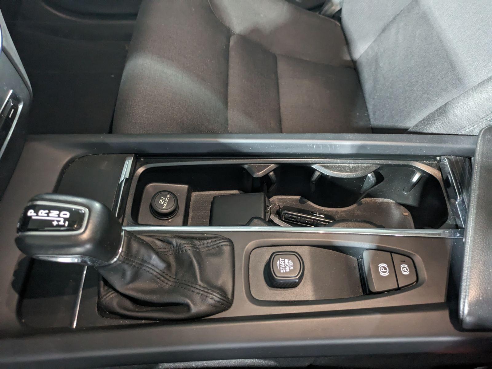 VOLVO V60 2.0 D3 BUSINESS GEARTRONIC AUT 17 