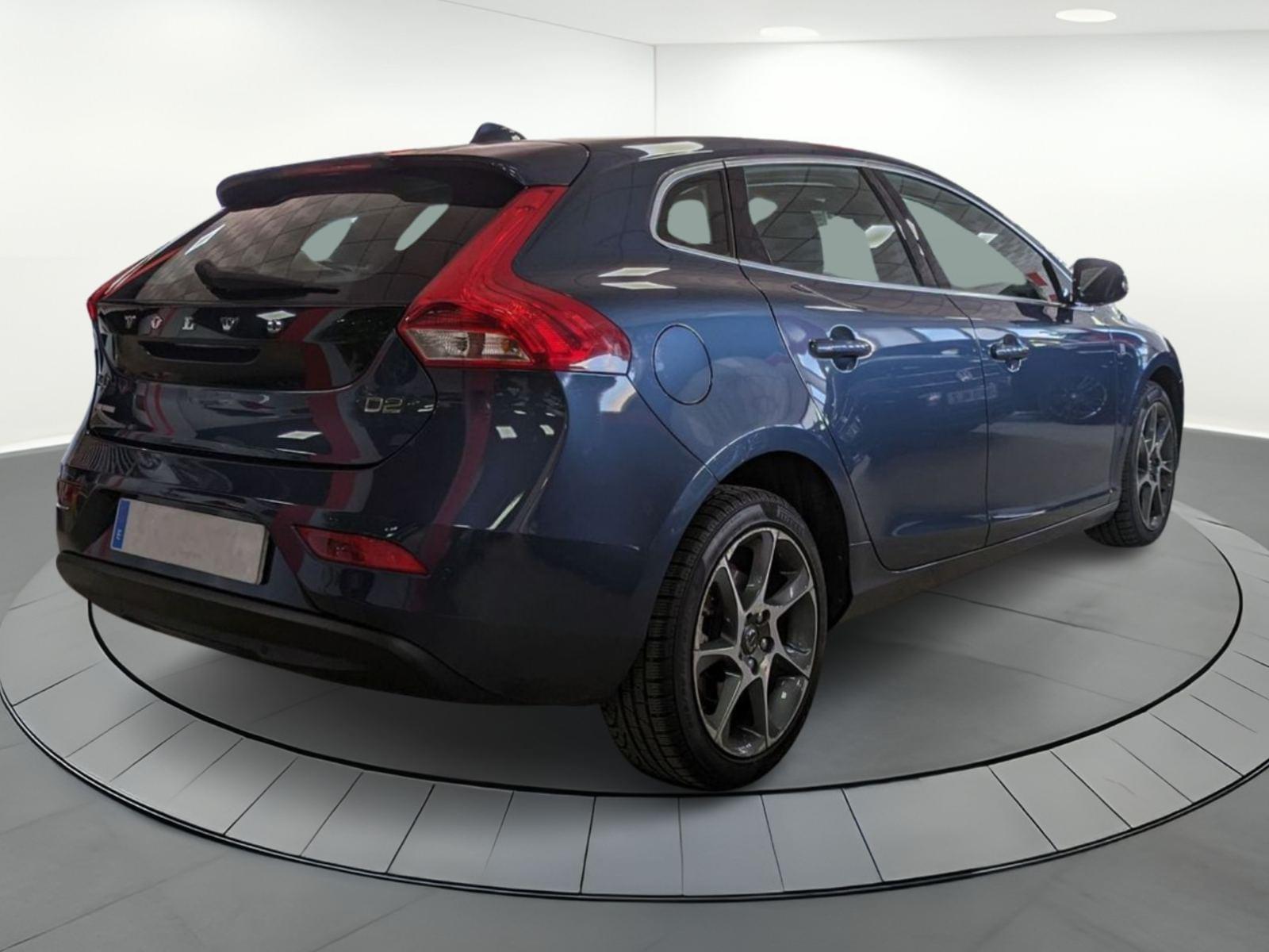 VOLVO V40 2.0 D2 OCEAN RACE 6 
