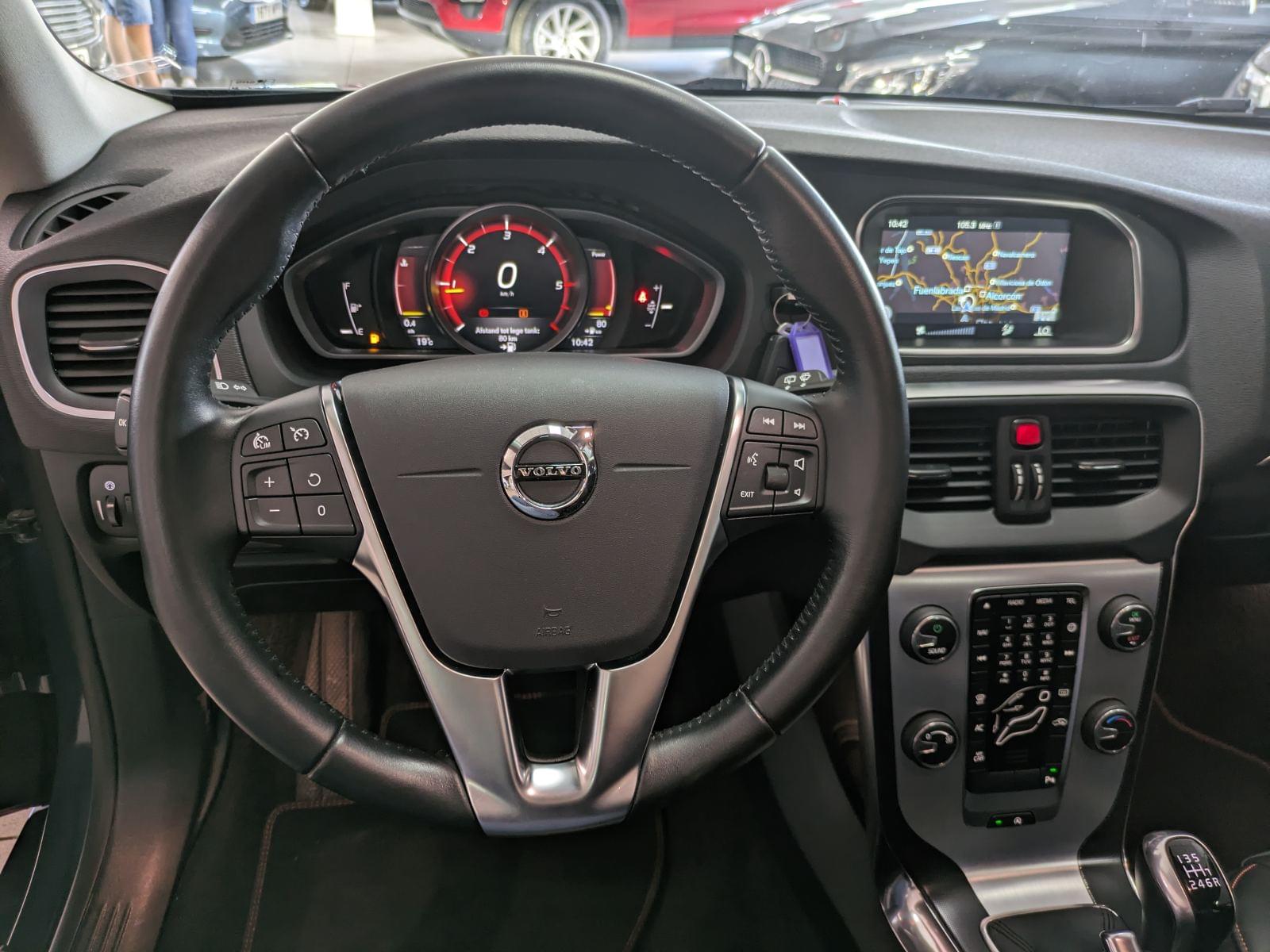 VOLVO V40 2.0 D2 OCEAN RACE 13 