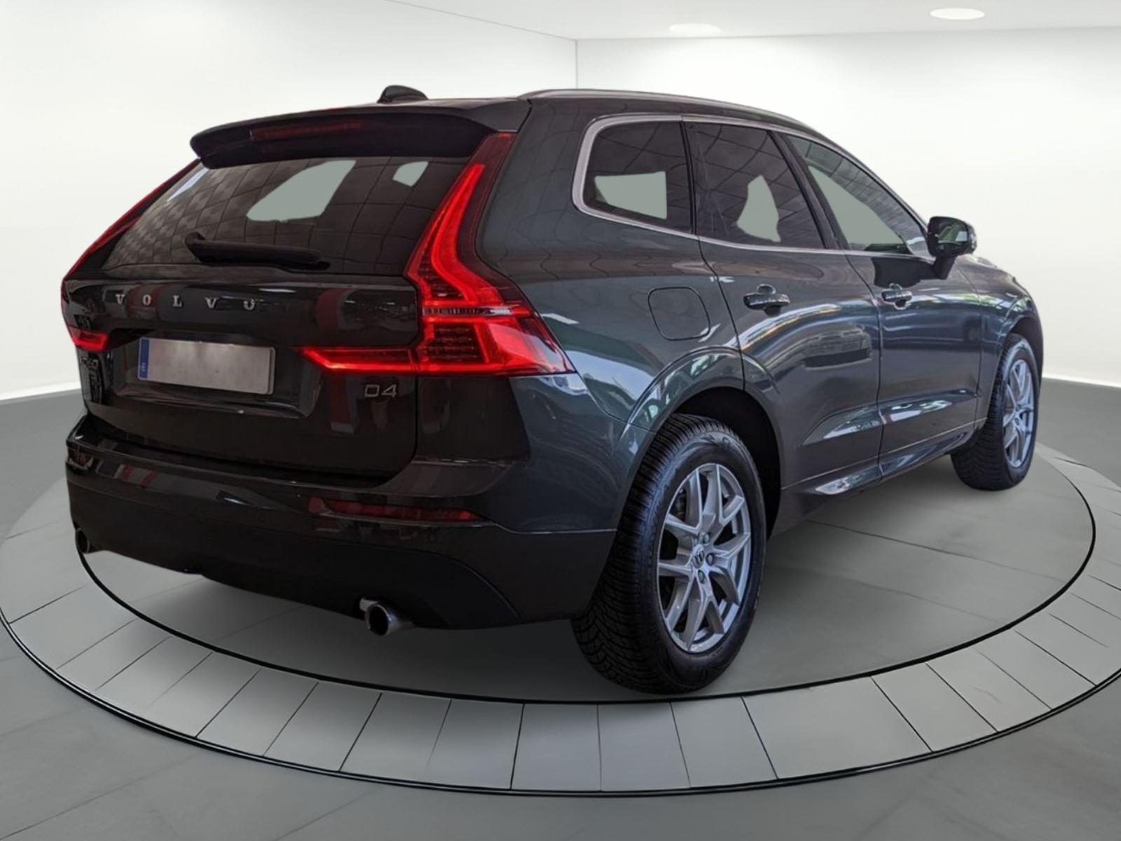 VOLVO XC60 2.0 D4 MOMENTUM GEAR.ADBLUE (E) 6 