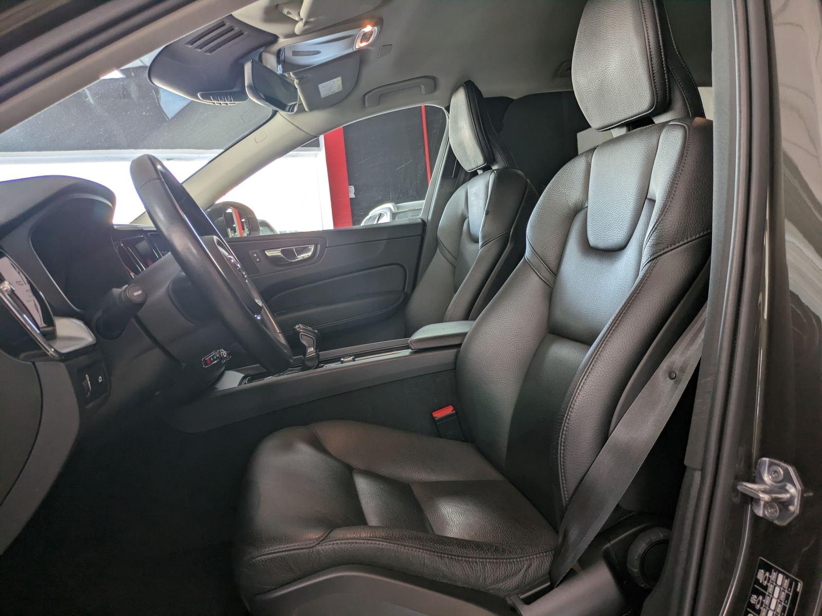 VOLVO XC60 2.0 D4 MOMENTUM GEAR.ADBLUE (E) 7 