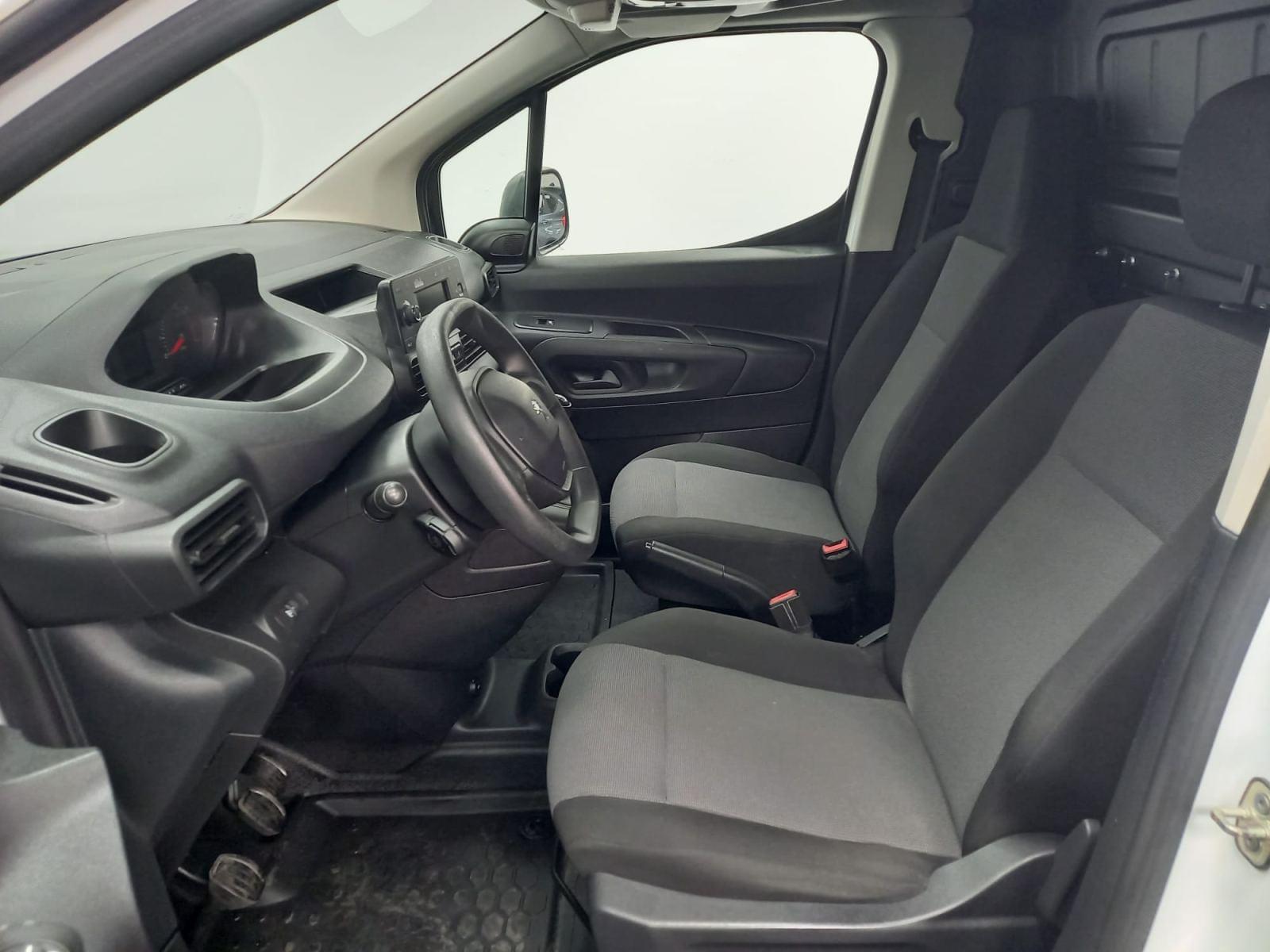 PEUGEOT PARTNER PRO STANDARD 600KG BLUE HDi 73 KW FURGÓN 9