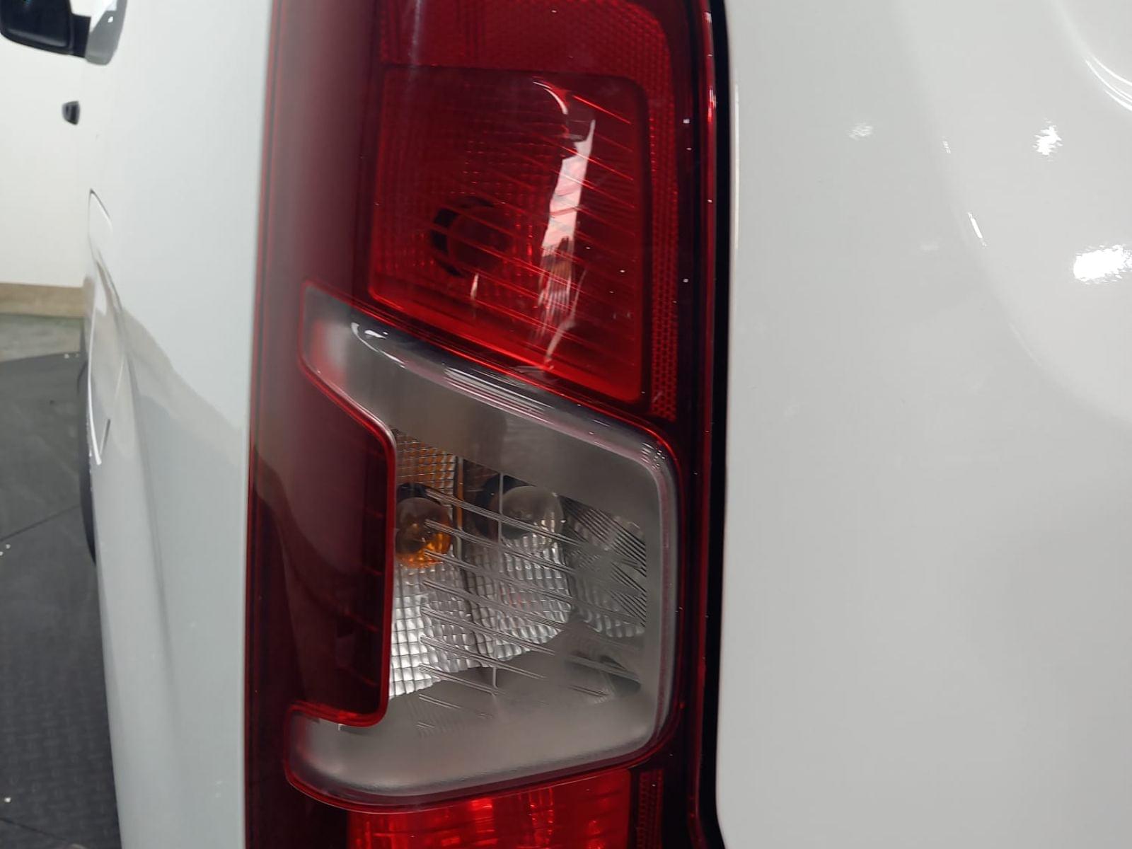 PEUGEOT PARTNER PRO STANDARD 600KG BLUE HDi 73 KW FURGÓN 14