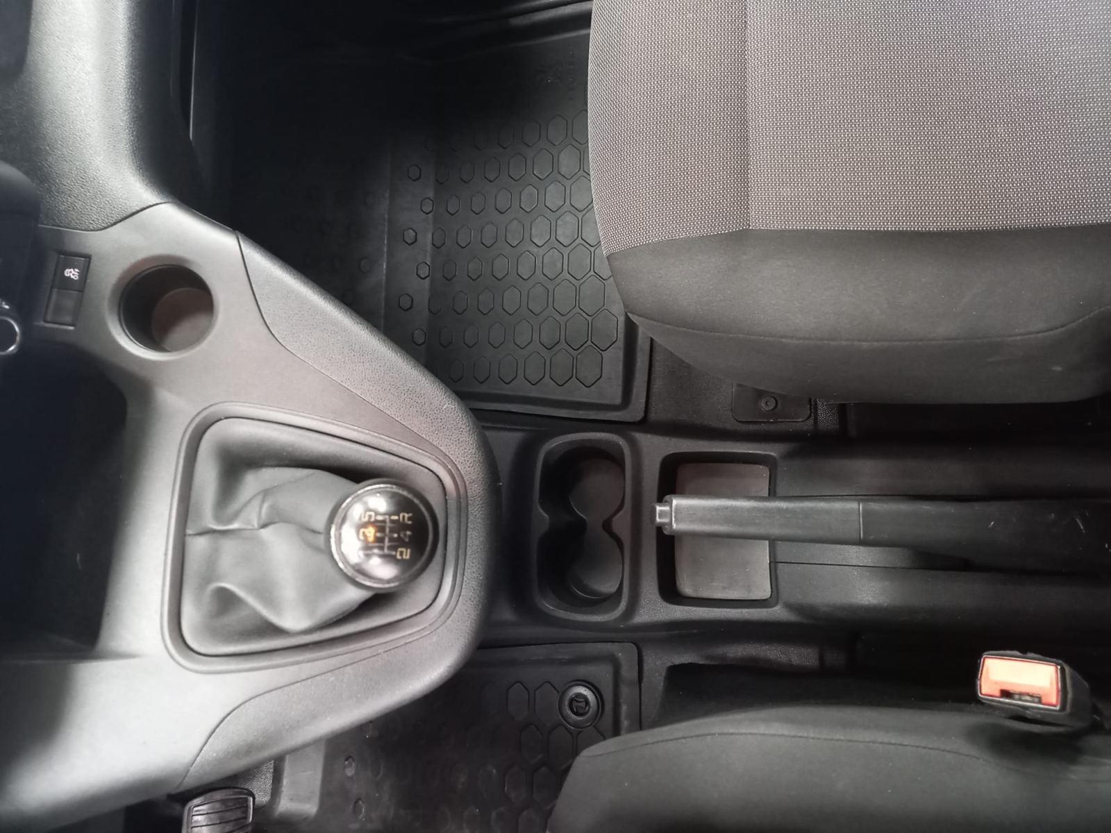 PEUGEOT PARTNER PRO STANDARD 600KG BLUE HDi 73 KW FURGÓN 15