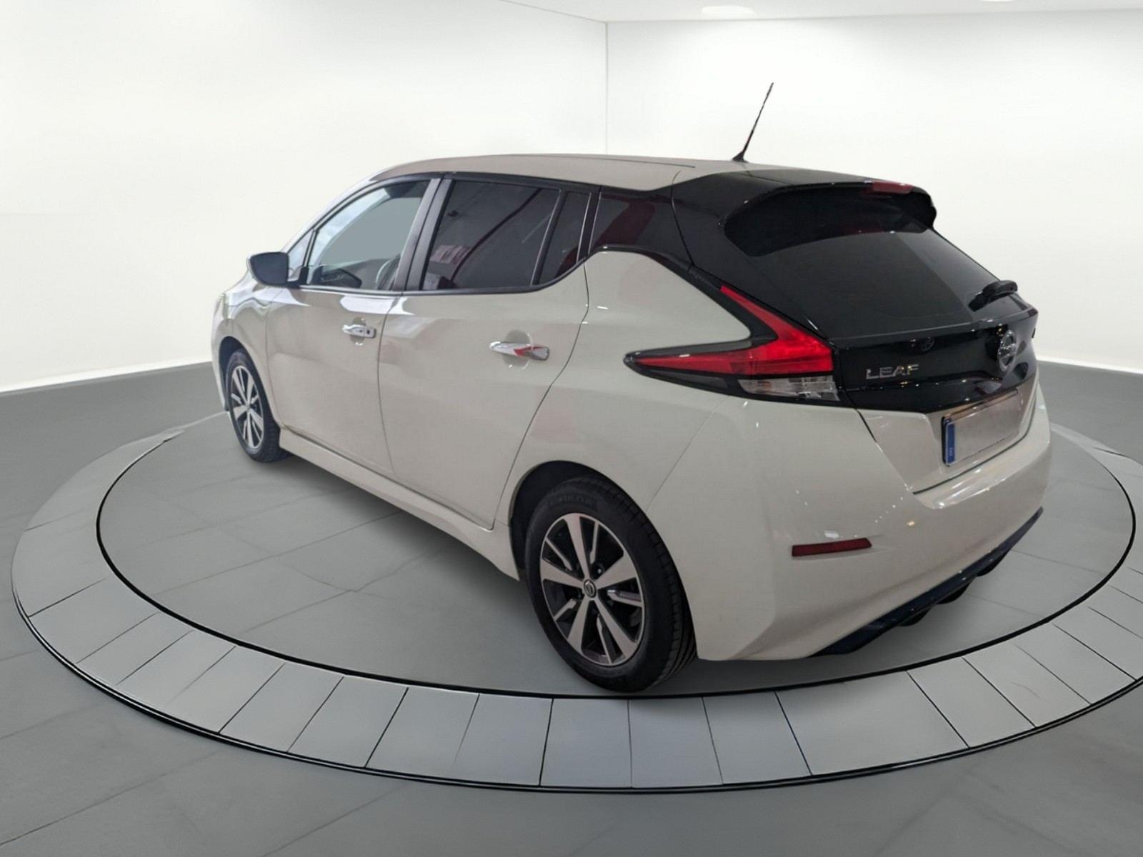 NISSAN LEAF 40 KWH ACENTA ACCESS 6 
