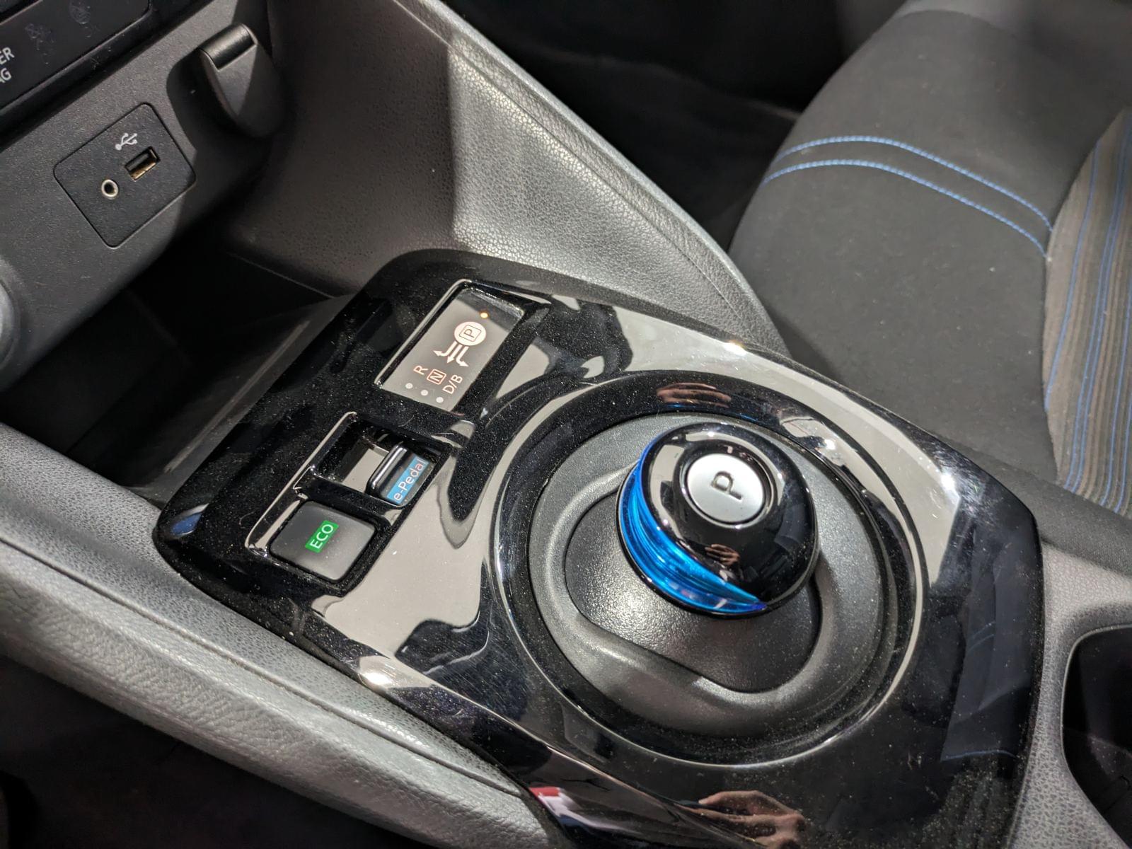 NISSAN LEAF 40 KWH ACENTA ACCESS 10 