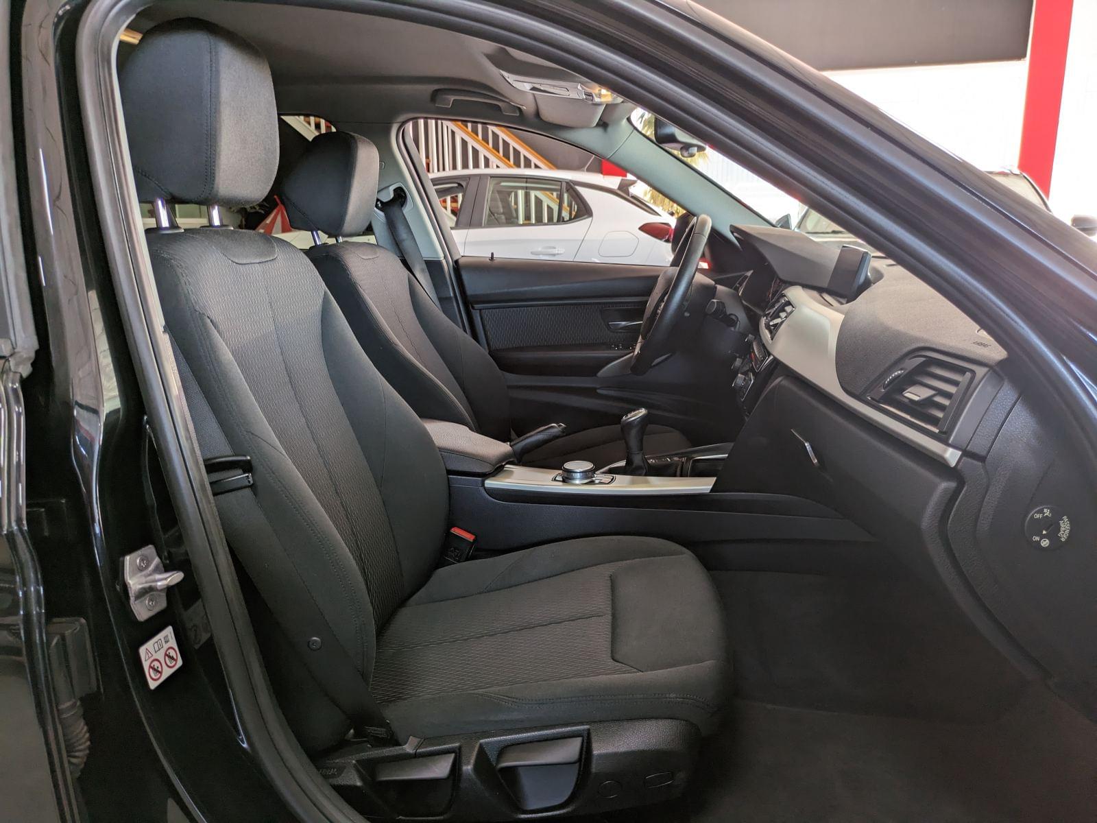 BMW SERIE 3 TOURING 318D 8 