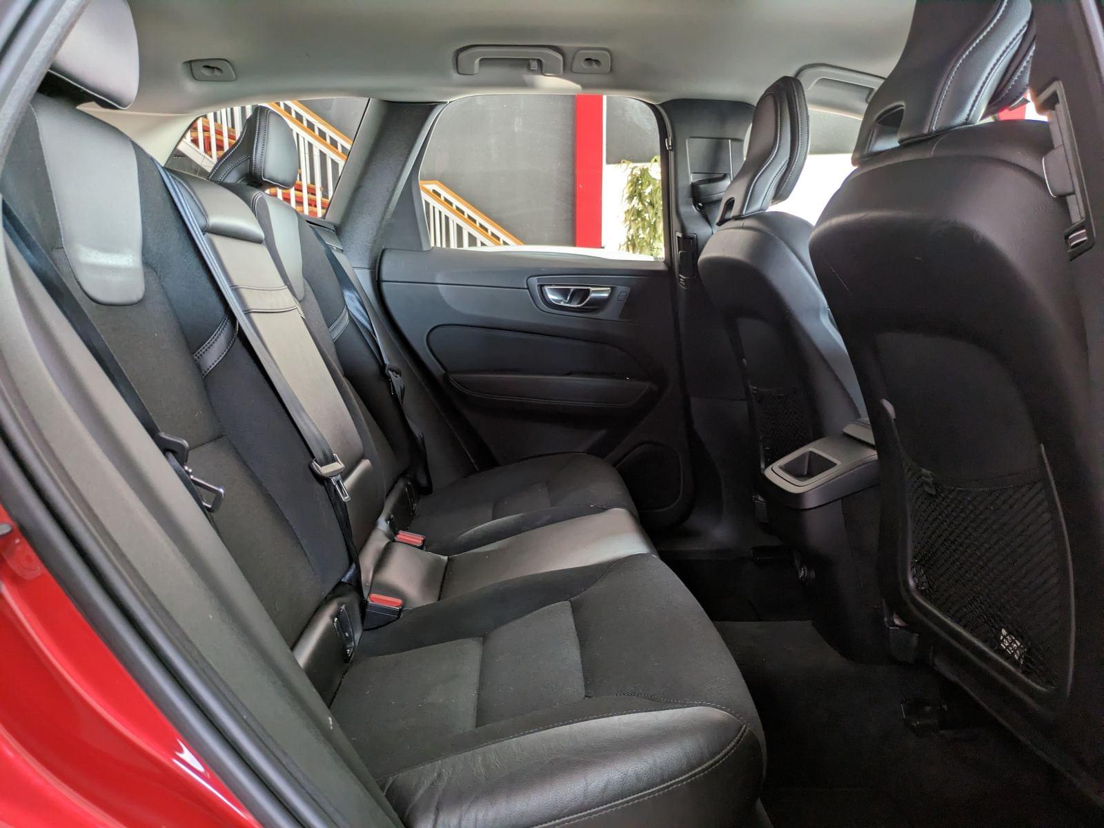 VOLVO XC60 2.0 D4 BUSINESS PLUS AUTO GEAR 9 