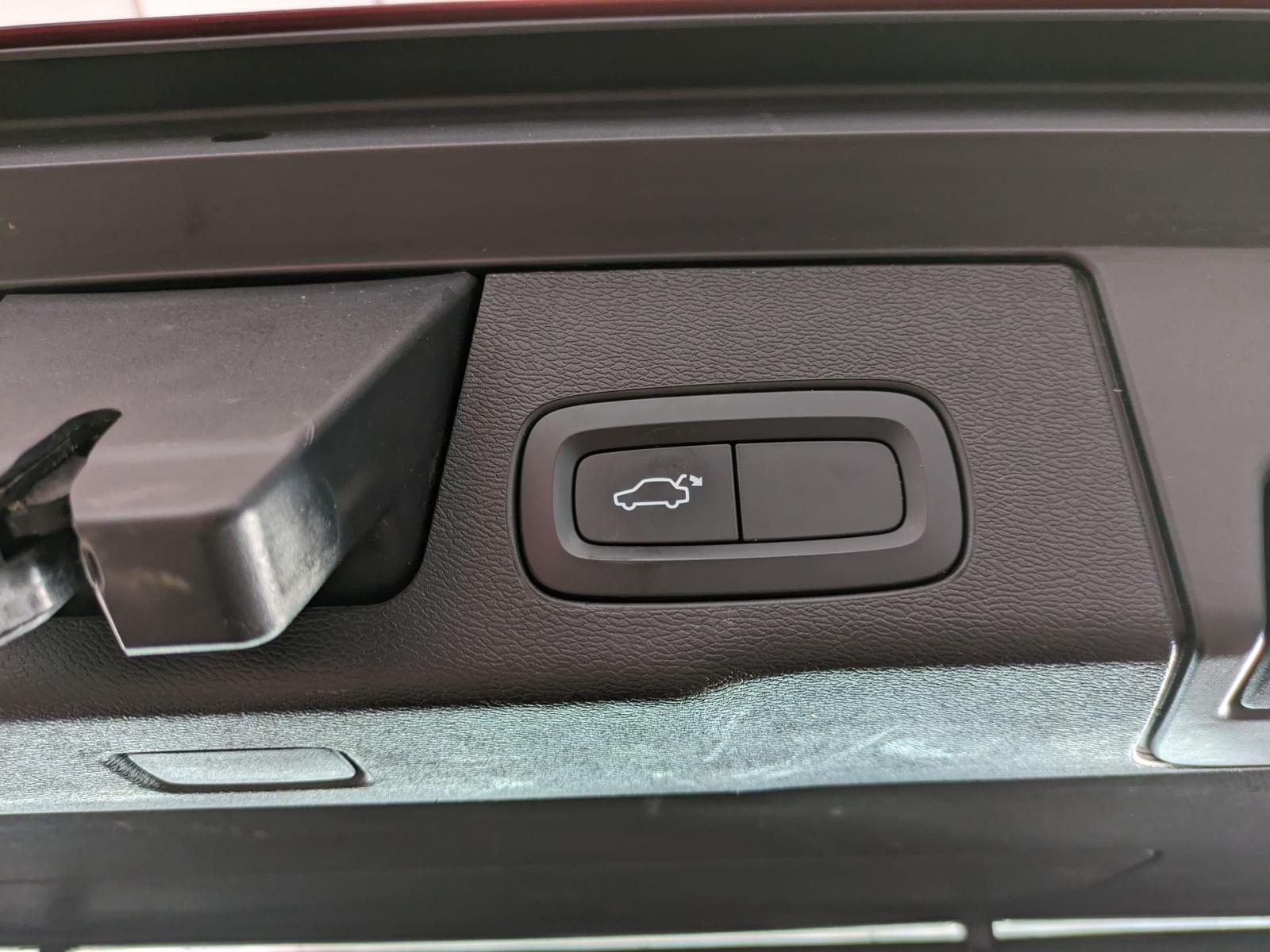 VOLVO XC60 2.0 D4 BUSINESS PLUS AUTO GEAR 12 