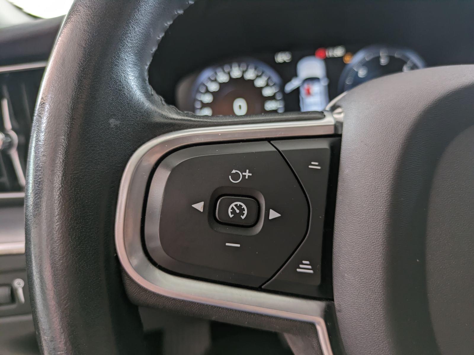 VOLVO XC60 2.0 D4 BUSINESS PLUS AUTO GEAR 14 