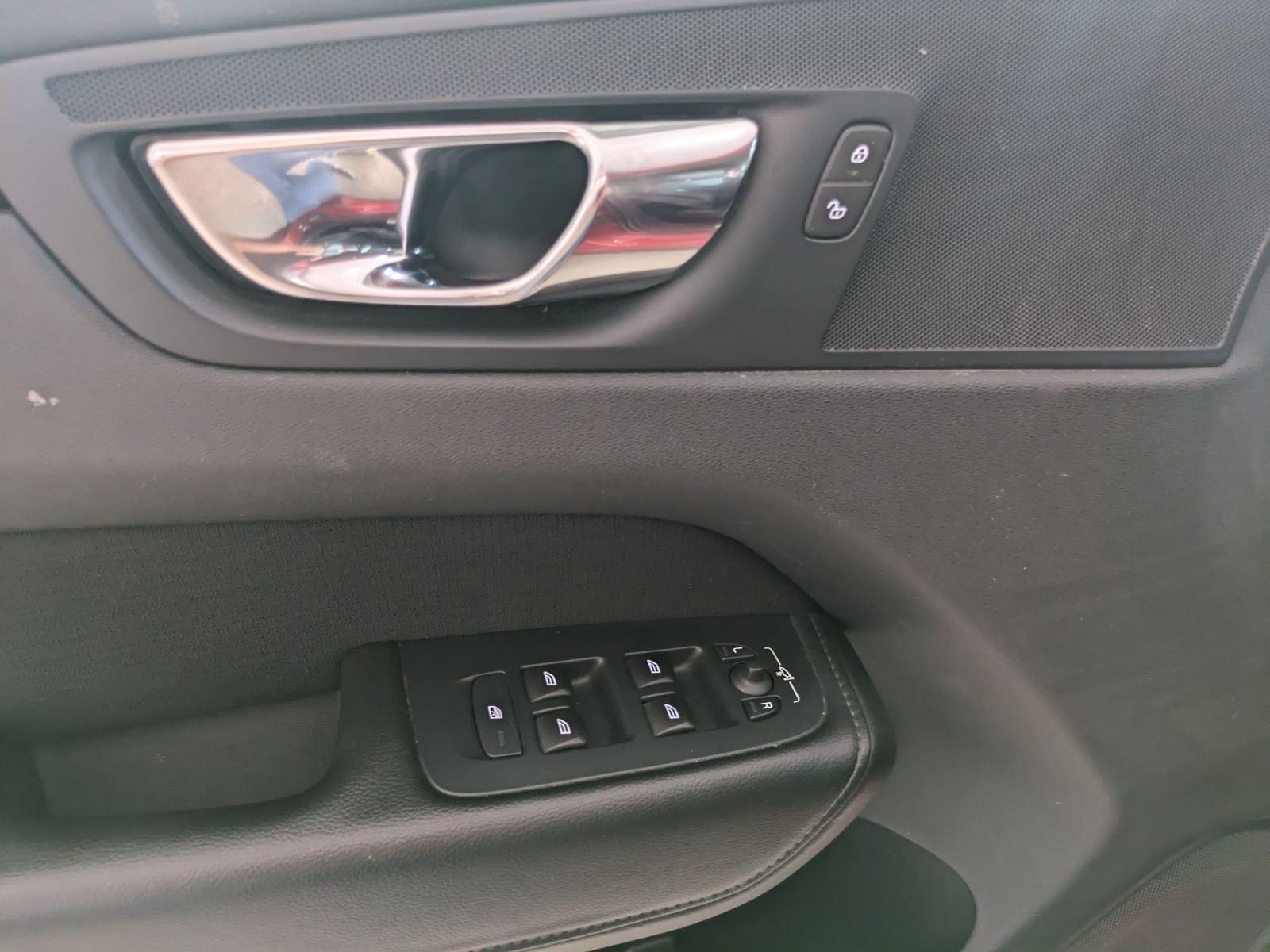 VOLVO XC60 2.0 D4 BUSINESS PLUS AUTO GEAR 18 