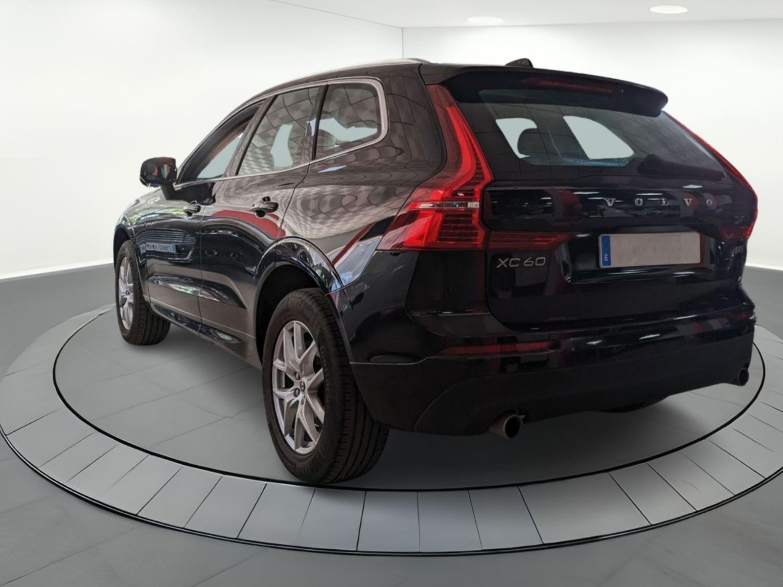 VOLVO XC60 2.0 D3 MOMENTUM MANUAL 5 