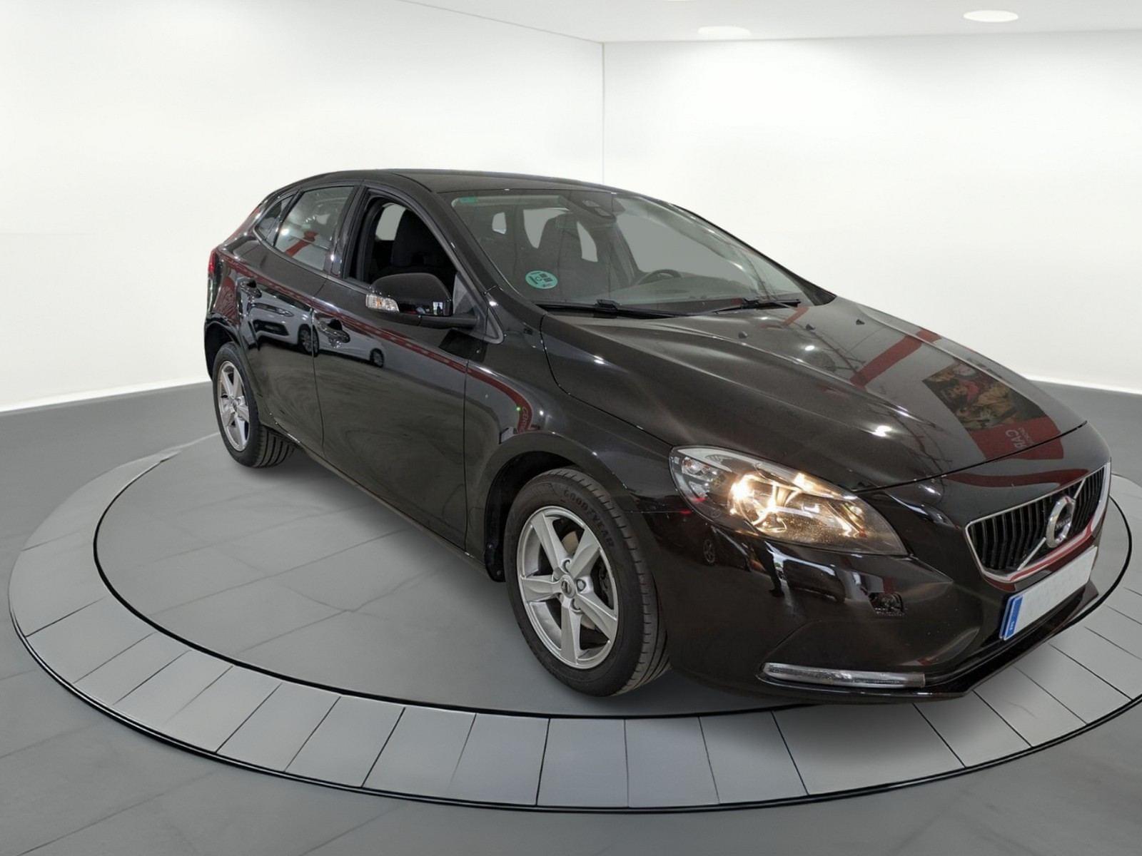 VOLVO V40 D2 120 CV 3 