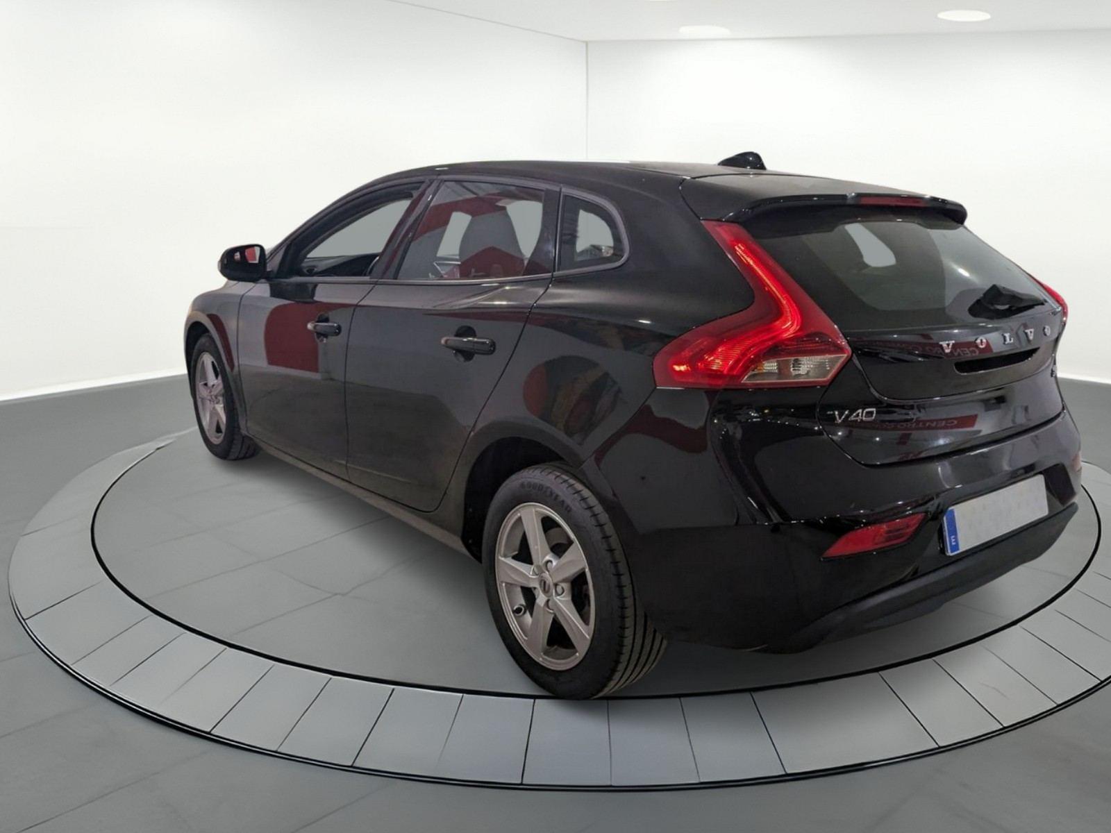 VOLVO V40 D2 120 CV 6 