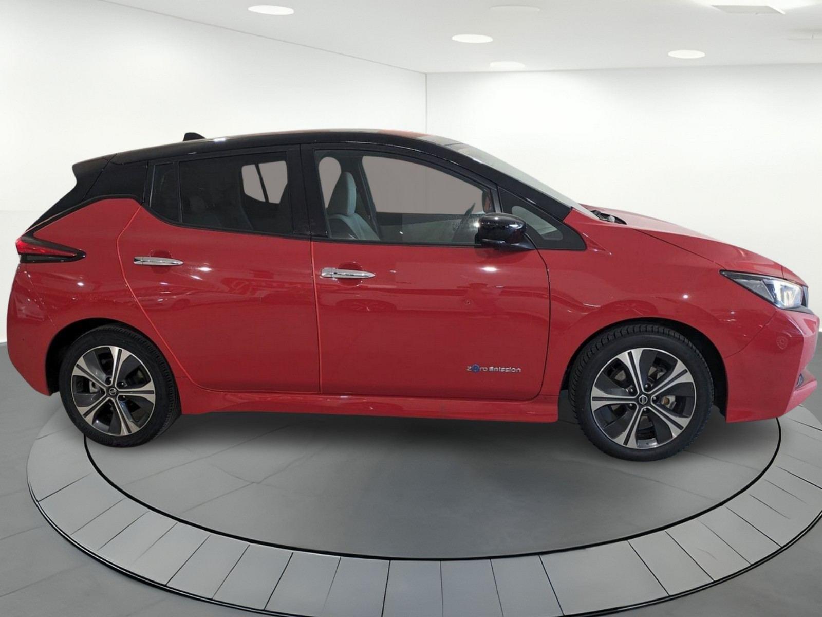 NISSAN LEAF 40KW-H 2 