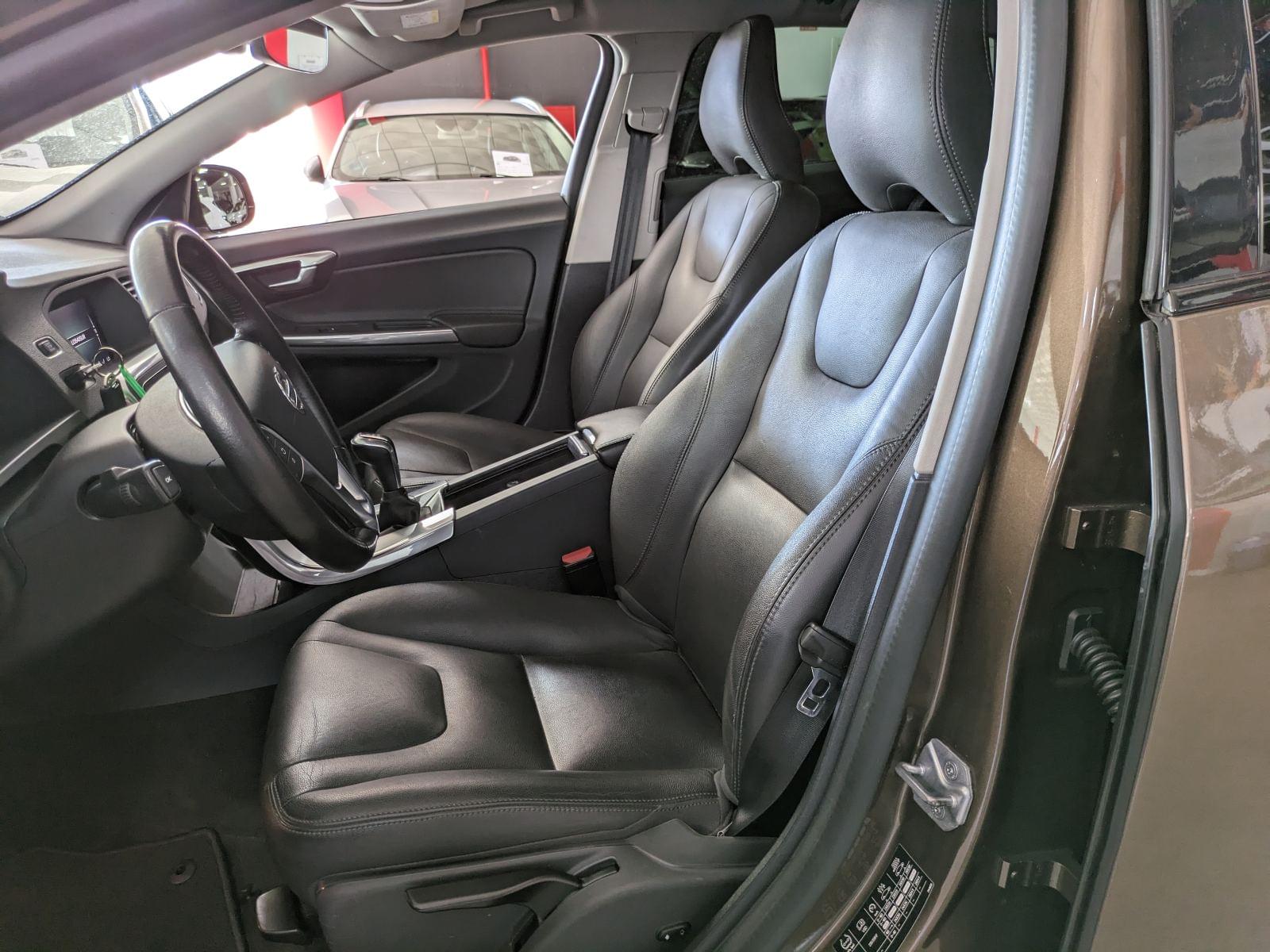 VOLVO V60 CROSS COUNTRY 2.0 D3 PLUS 7 