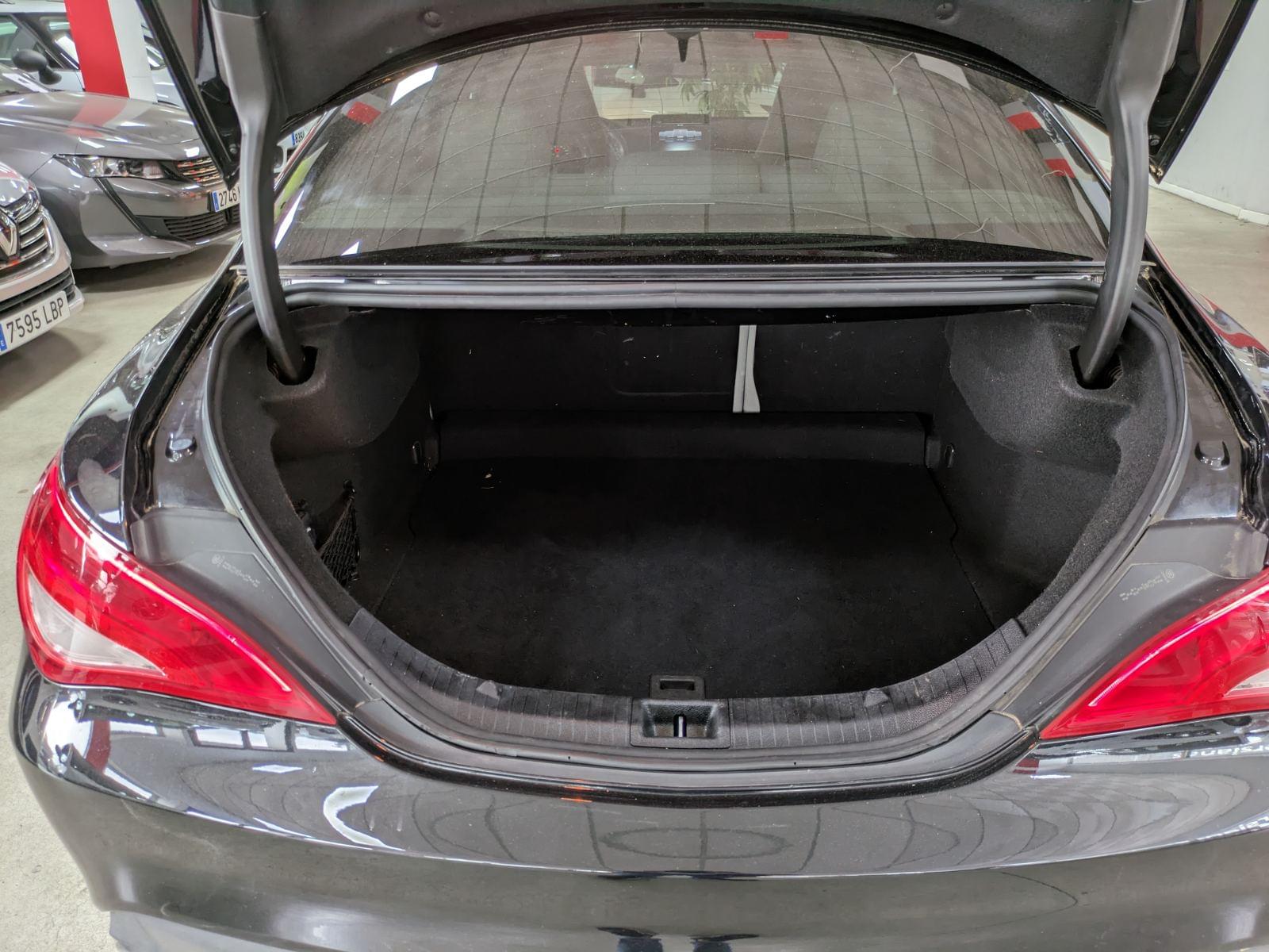 MERCEDES CLASE CLA 200 D BUSINESS SOLUTION 19 