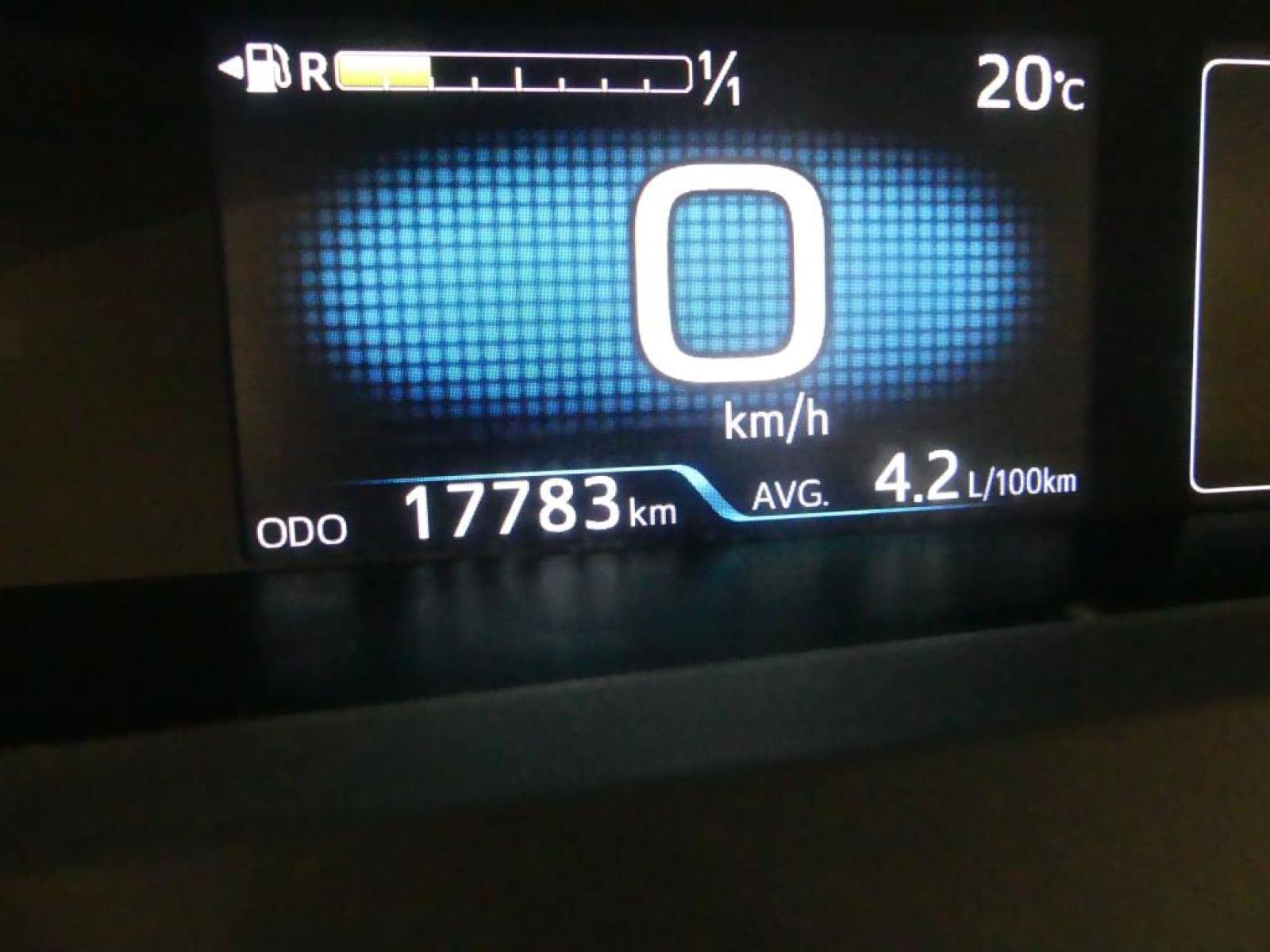 TOYOTA PRIUS 1.8I VVT-I HYBRID BUSINESS CVT 8 