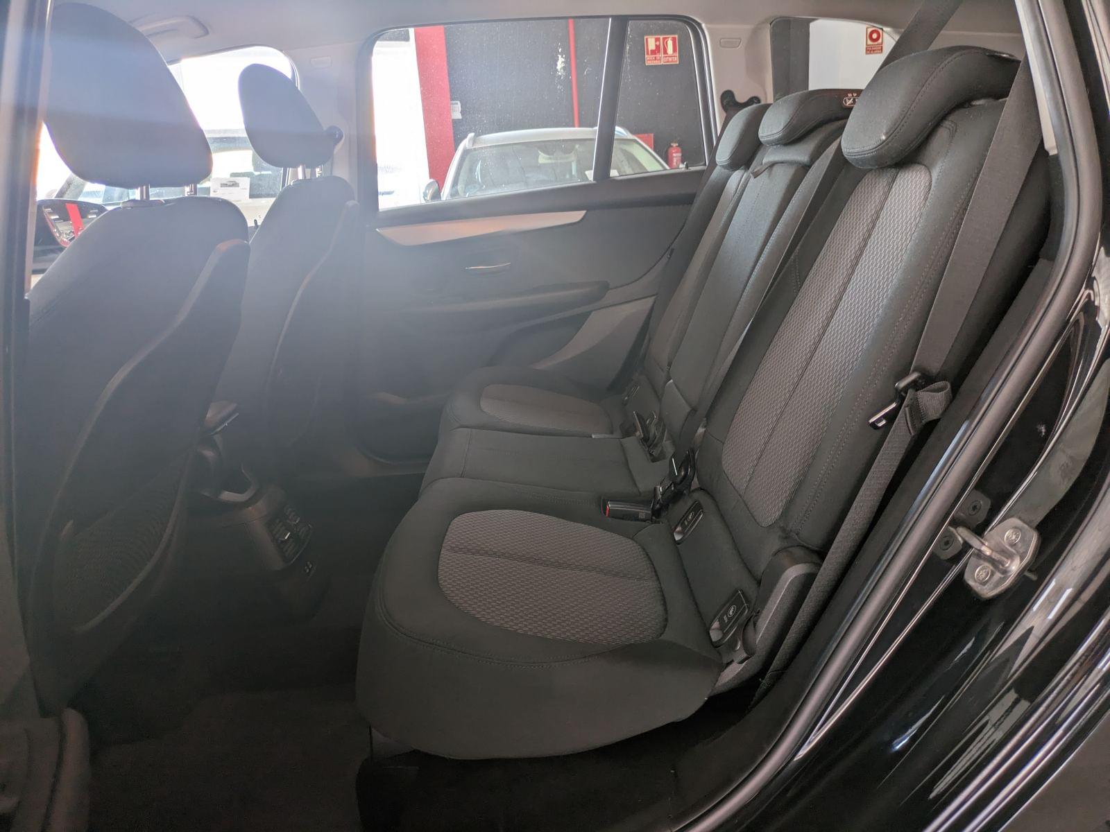 BMW SERIE 2 GRAN TOURER 5P  216D BUSINESS 8 