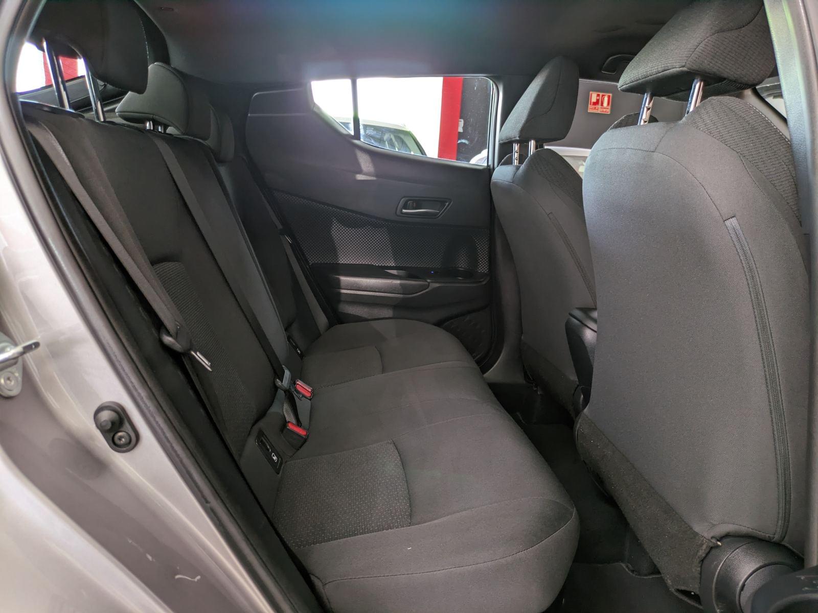 TOYOTA C-HR 1.8I VVT-I HYBRID C-BUS.PLUS E 9 