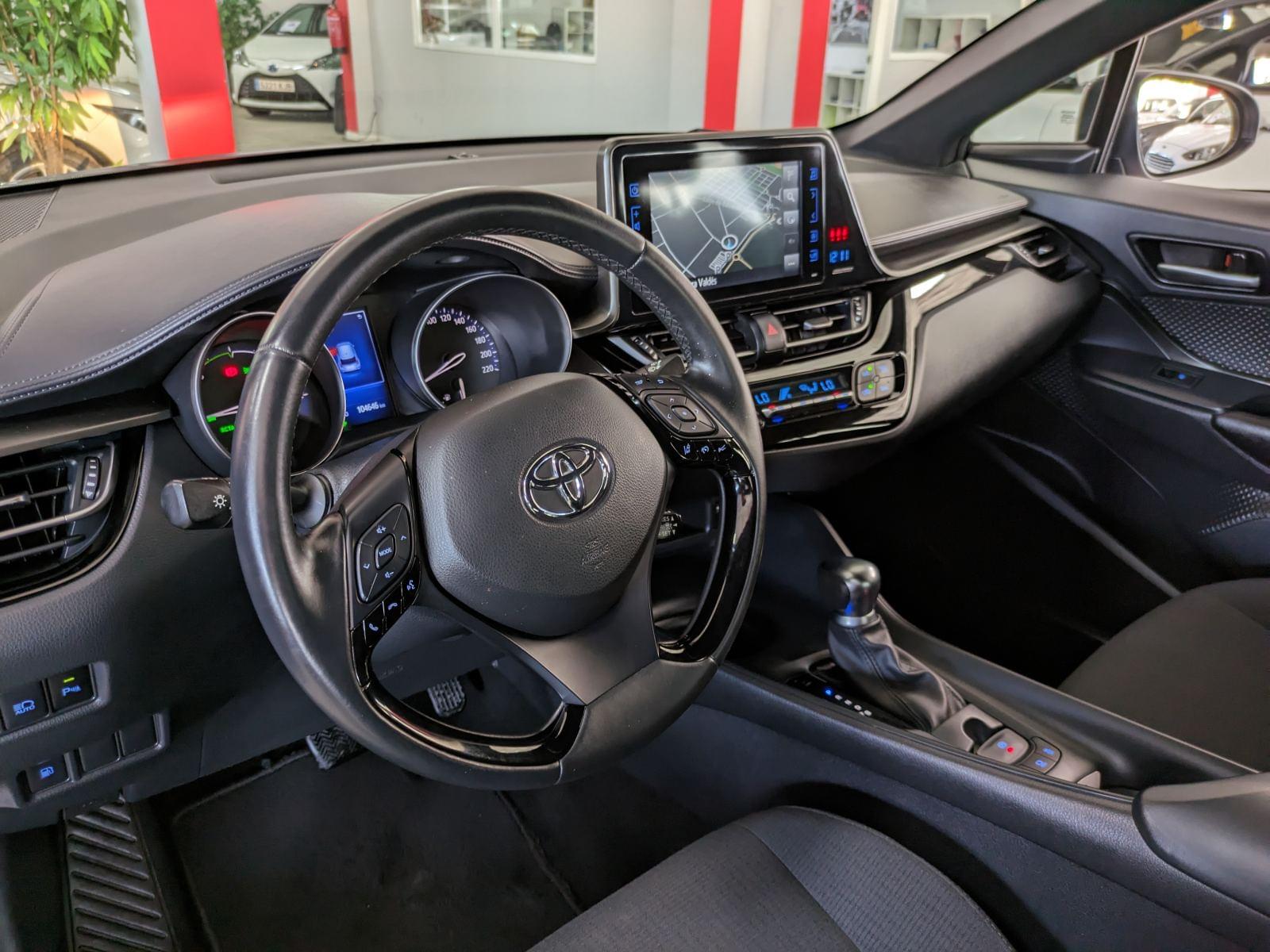 TOYOTA C-HR 1.8I VVT-I HYBRID C-BUS.PLUS E 11 
