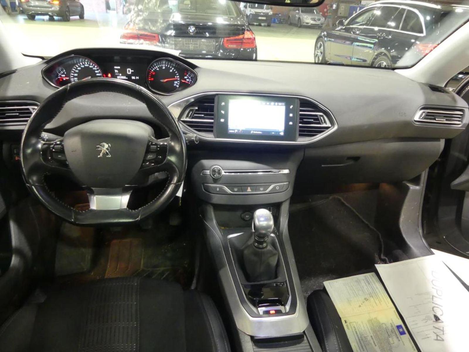 PEUGEOT 308 1.6 BLUE HDI ALLURE 4 