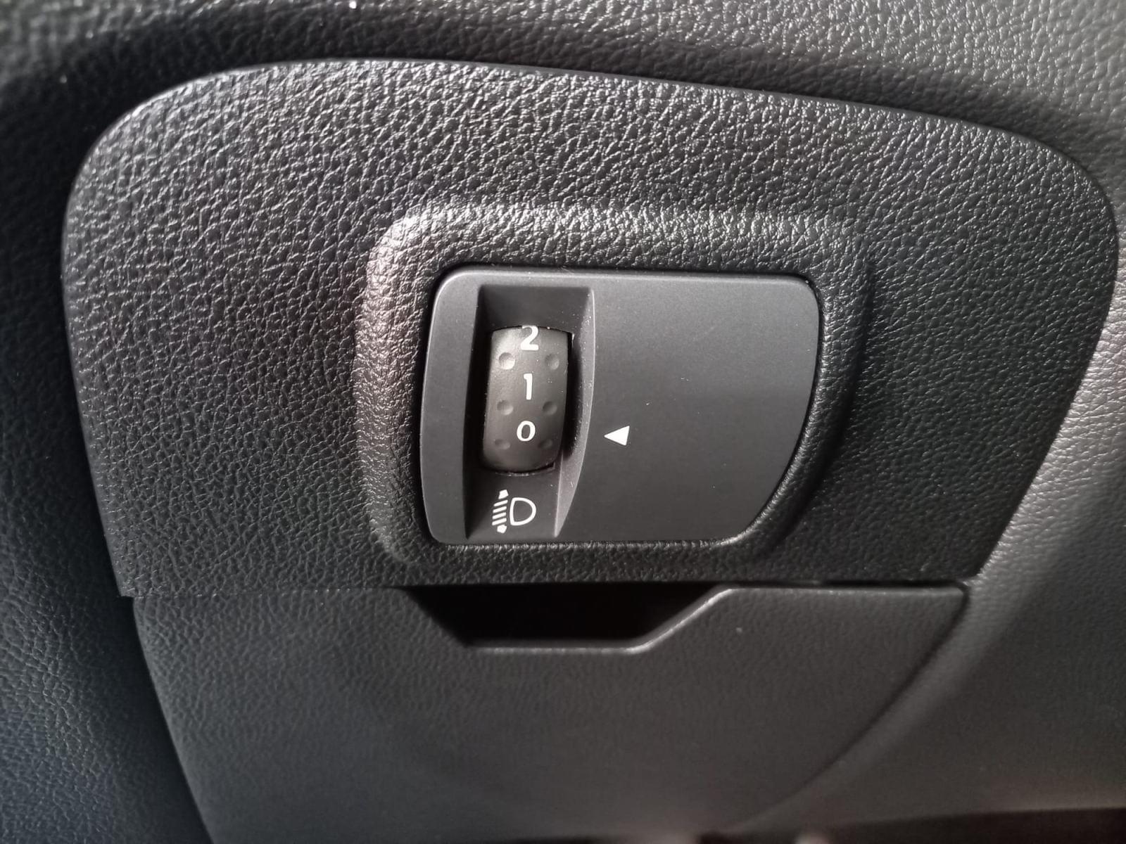 RENAULT SCéNIC 1.5 DCI ENERGY INTENS EDC AUT 12 