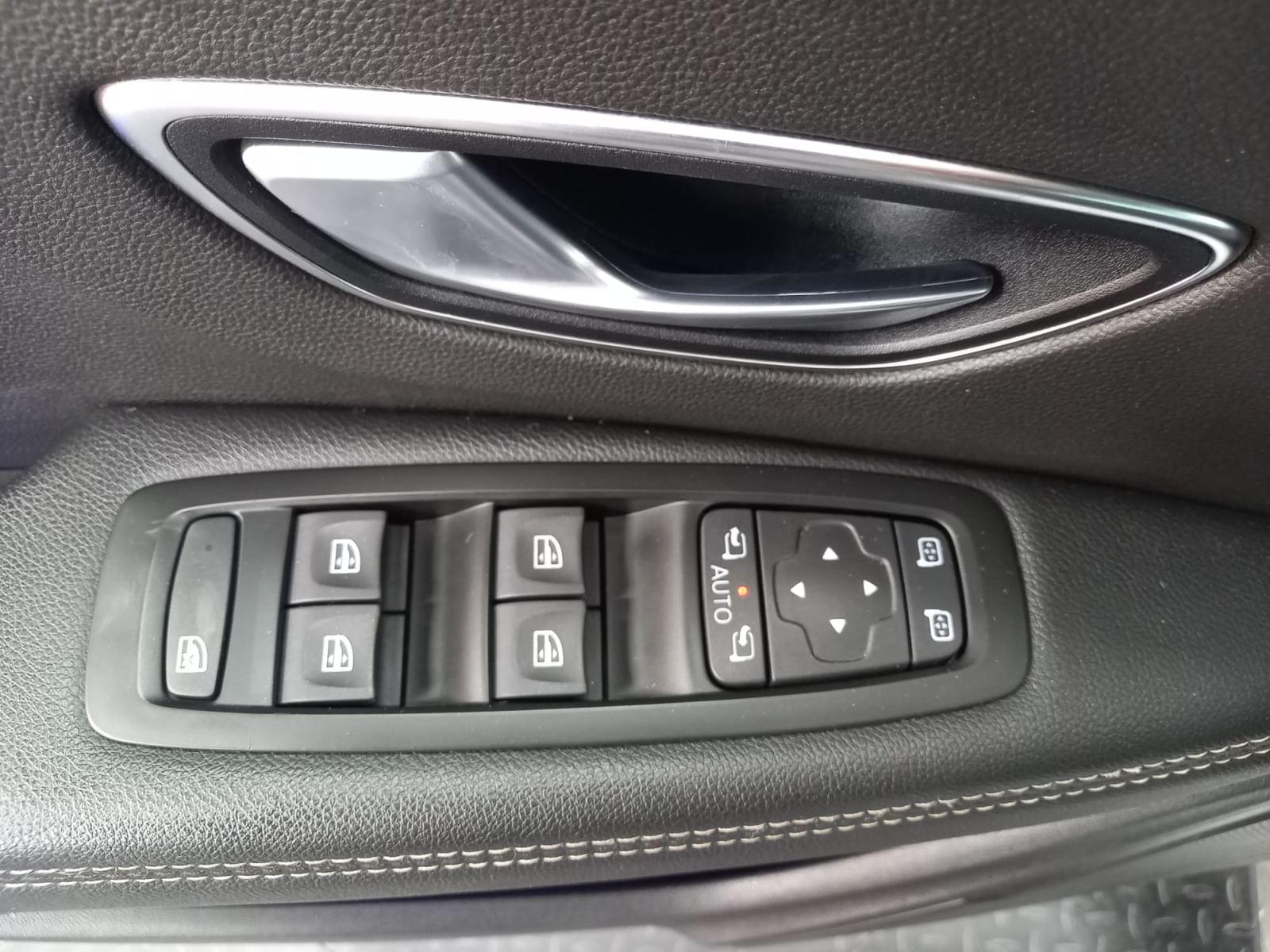 RENAULT SCéNIC 1.5 DCI ENERGY INTENS EDC AUT 25 