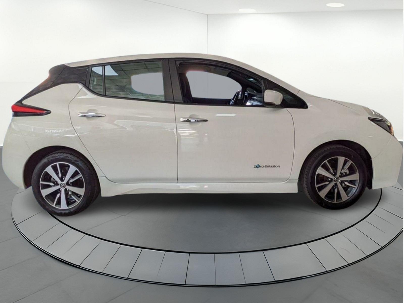 NISSAN LEAF 40 KWH ACENTA 3 