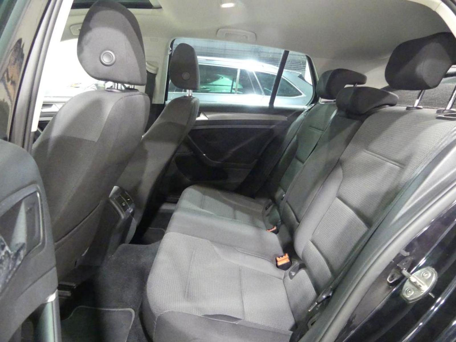 VOLKSWAGEN GOLF 1.6 SCR TDI COMFORTLINE (EU6.2) 3 