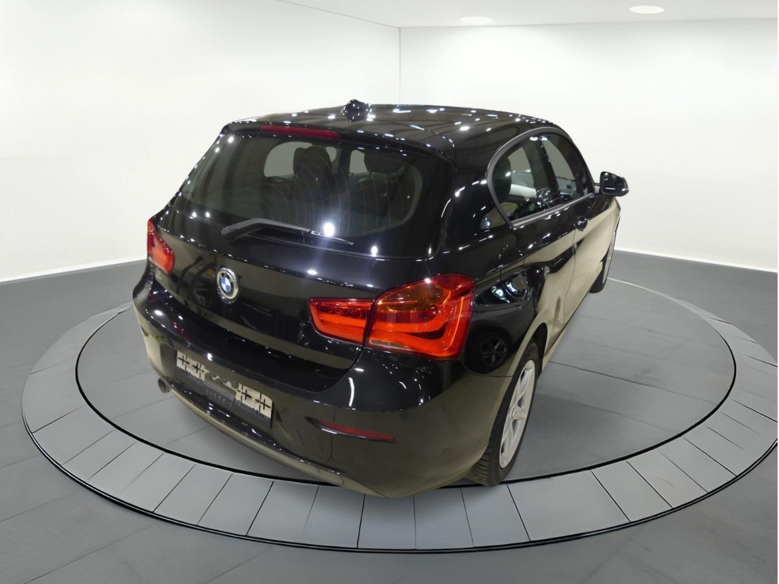 BMW SERIE 1 SPORTS HATCH 116 D JOY EDITION 3P 2 