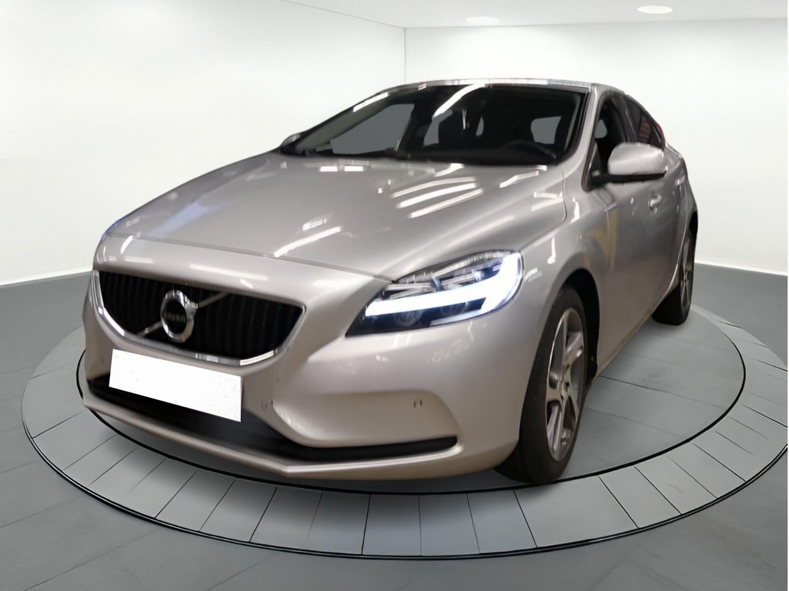 VOLVO V40 2.0 D2 ECO MOMENTUM 1 