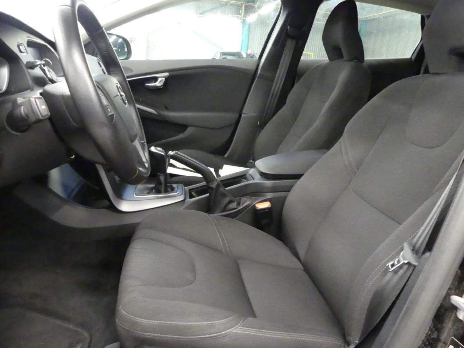 VOLVO V40 2.0 D2 ECO KINETIC 6 