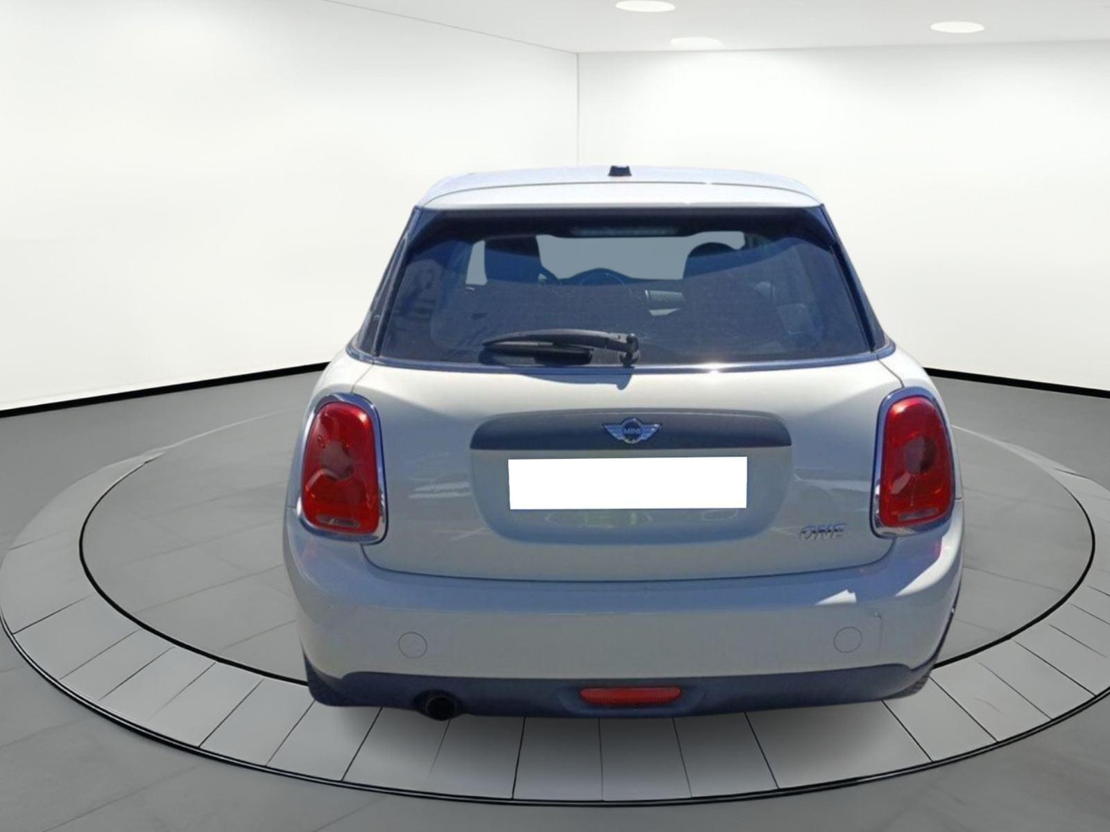 MINI ONE 5 PUERTAS 4 
