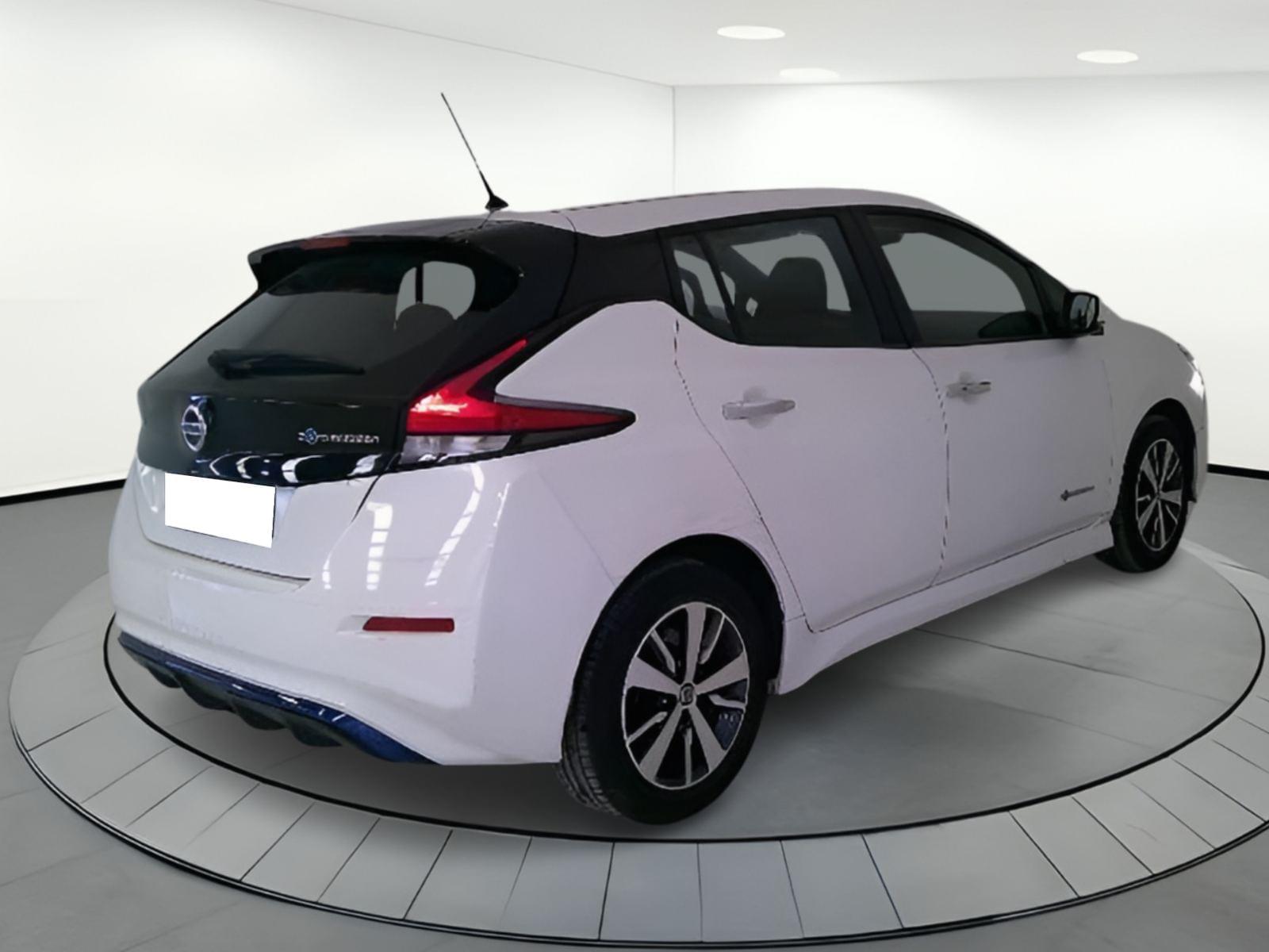 NISSAN LEAF ACENTA 40KWH 3 